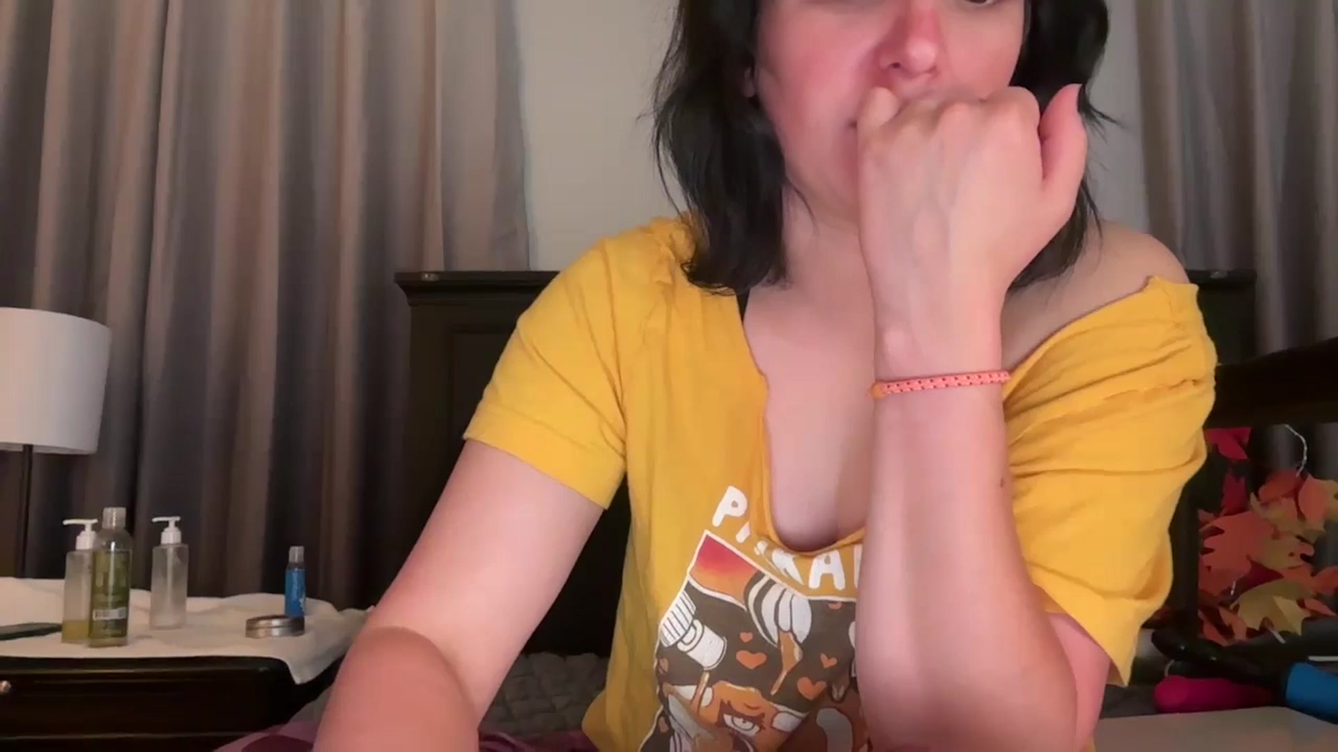 Gallery image thumbnail from EmmyLove's myfreecams stream on, 09/30/2025, 08:21 image 17 of 20