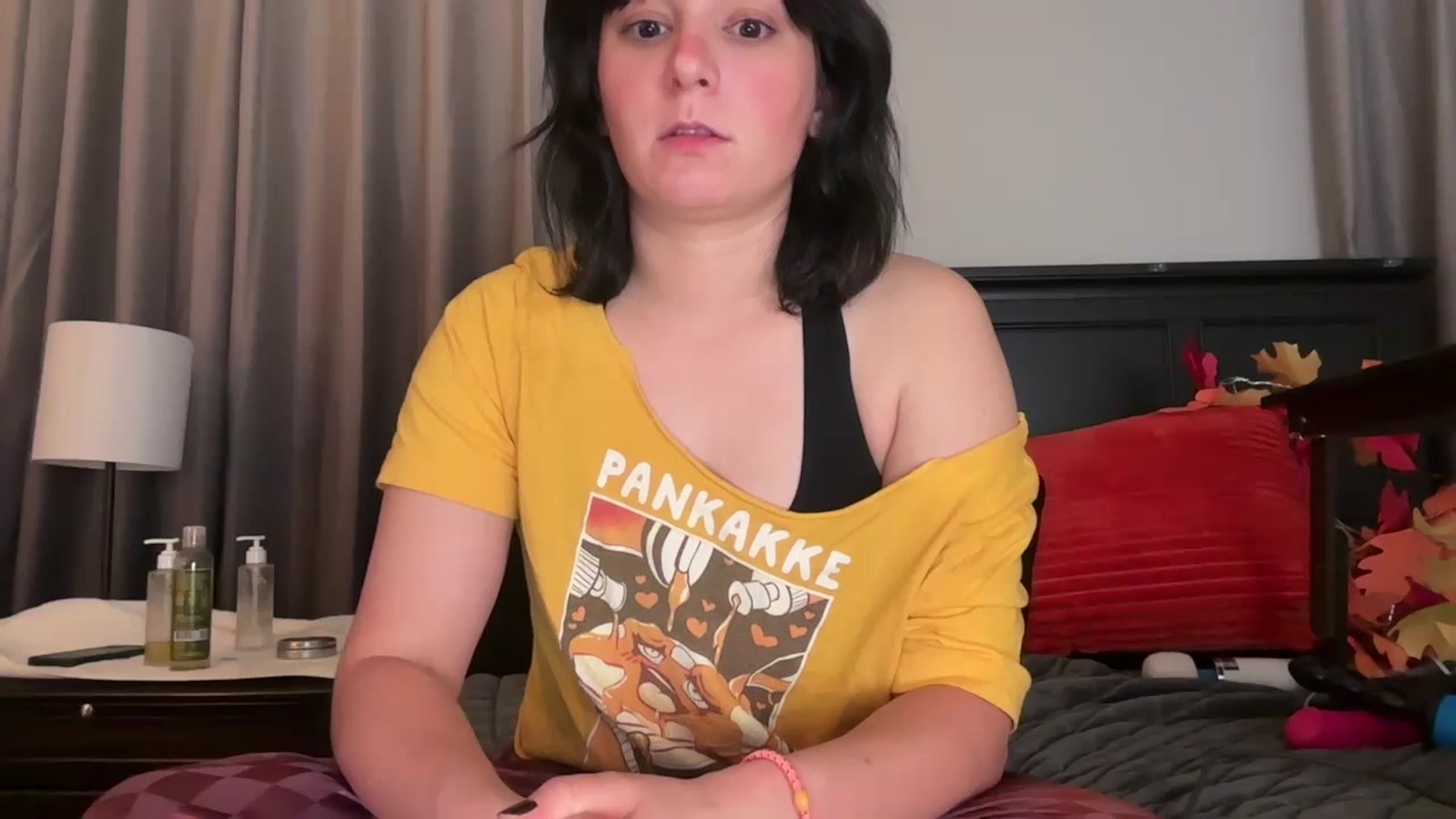 Gallery image thumbnail from EmmyLove's myfreecams stream on, 09/30/2025, 08:21 image 5 of 20