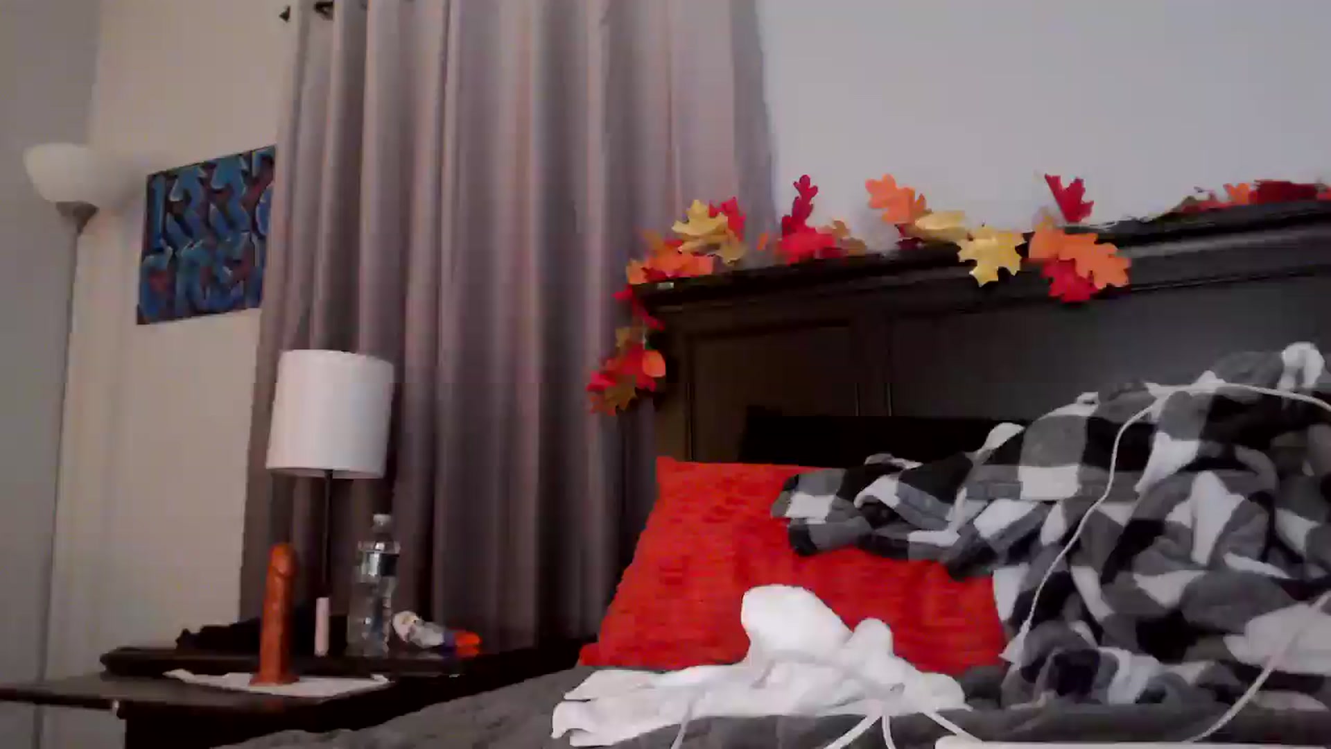 Gallery image thumbnail from EmmyLove's myfreecams stream on, 10/14/2025, 07:03 image 15 of 20