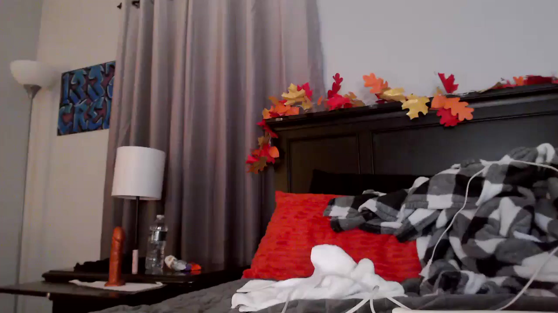 Gallery image thumbnail from EmmyLove's myfreecams stream on, 10/14/2025, 07:03 image 16 of 20