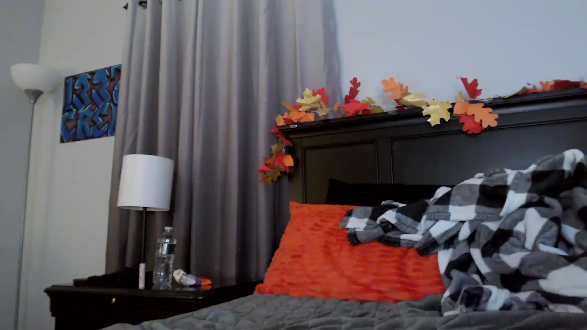 Gallery image thumbnail from EmmyLove's myfreecams stream on, 10/14/2025, 07:03 image 8 of 20