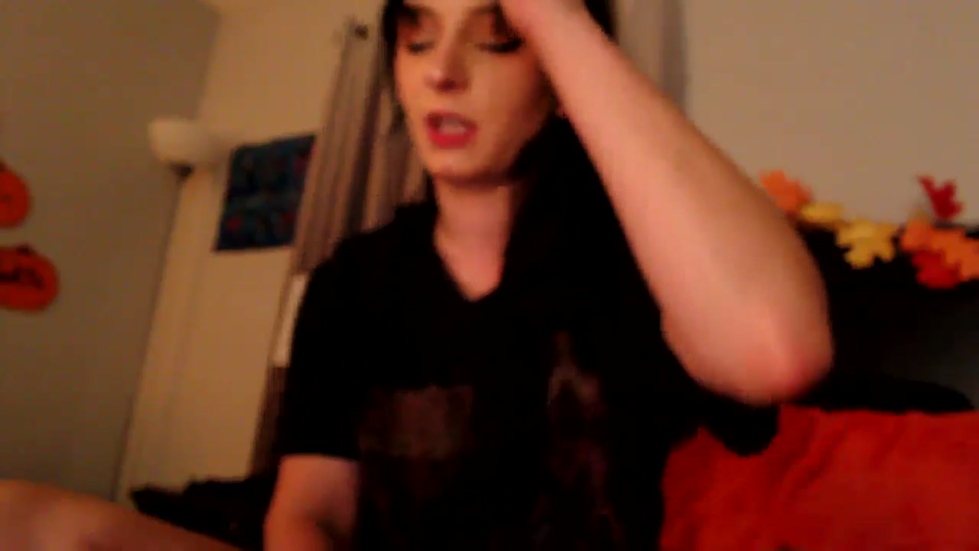 Gallery image thumbnail from EmmyLove's myfreecams stream on, 10/15/2025, 07:32 image 4 of 20
