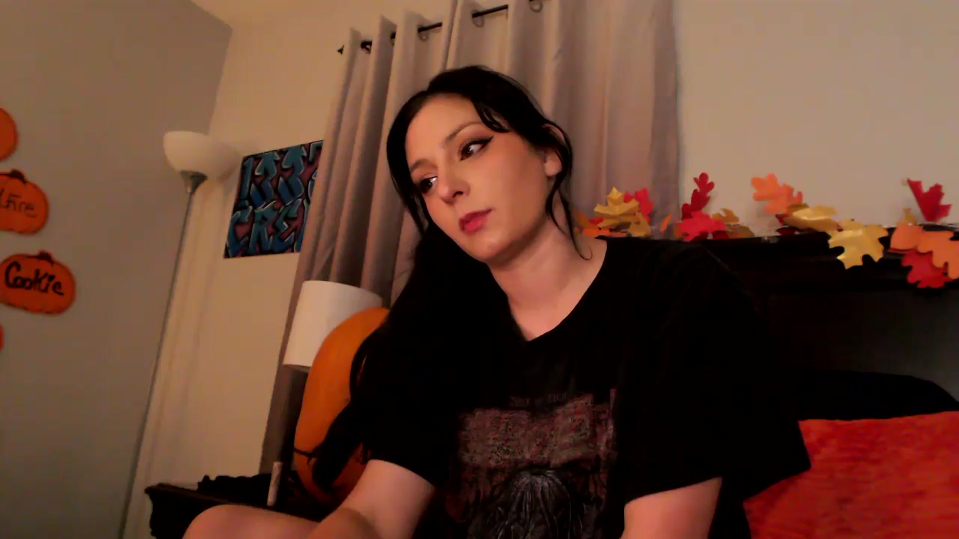 Gallery image thumbnail from EmmyLove's myfreecams stream on, 10/15/2025, 07:32 image 8 of 20