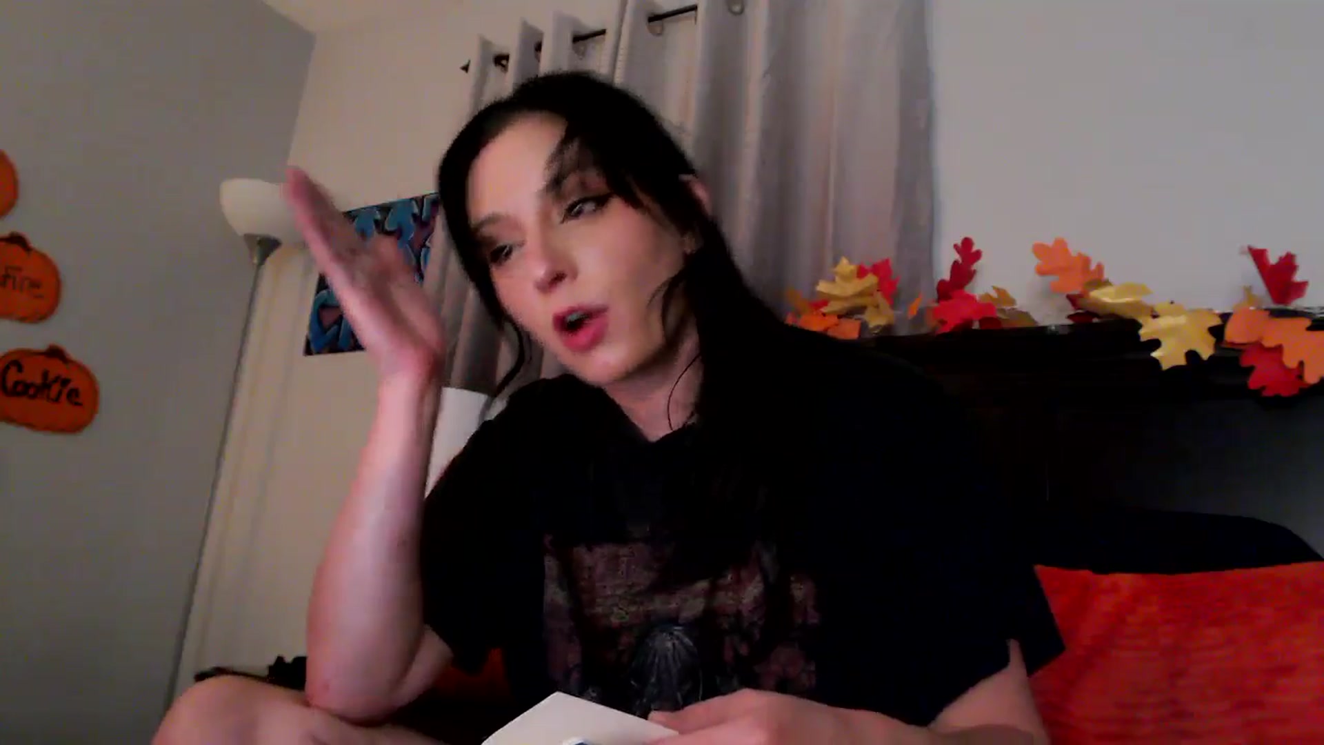Gallery image thumbnail from EmmyLove's myfreecams stream on, 10/15/2025, 07:32 image 11 of 20