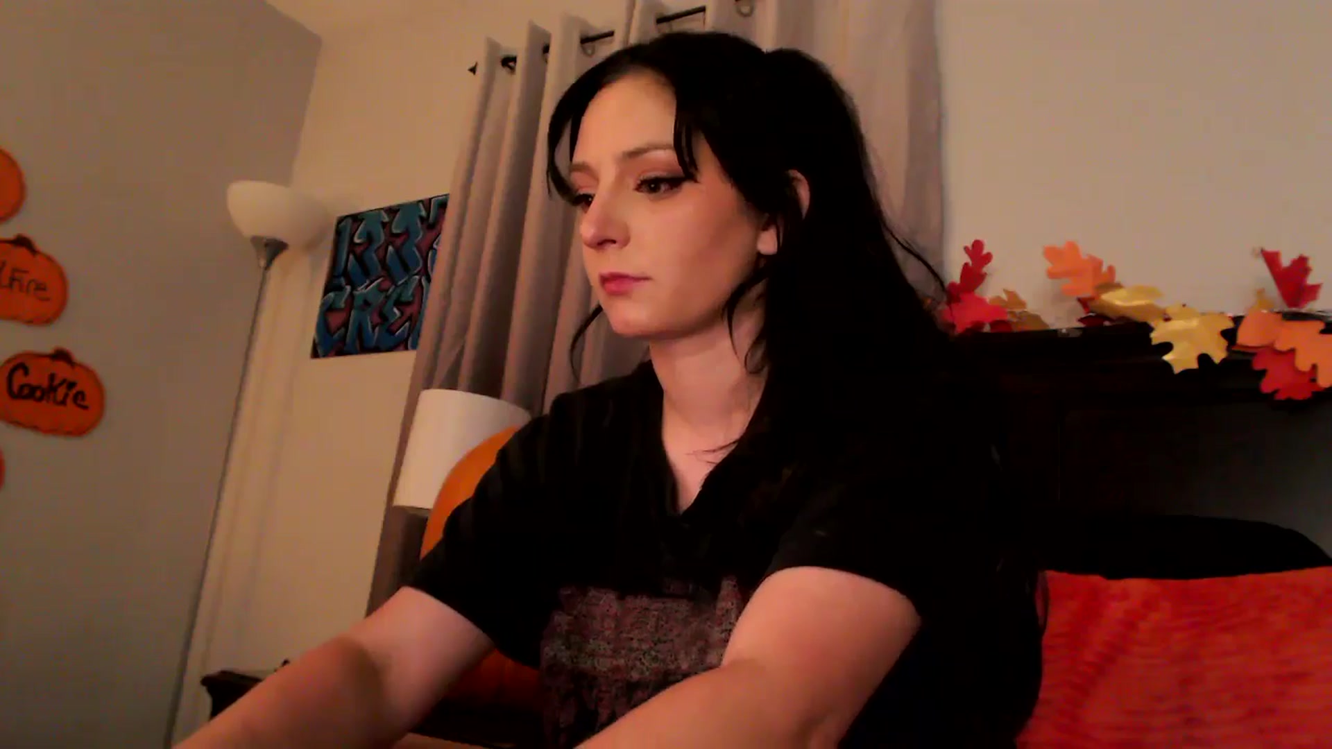 Gallery image thumbnail from EmmyLove's myfreecams stream on, 10/15/2025, 07:32 image 9 of 20