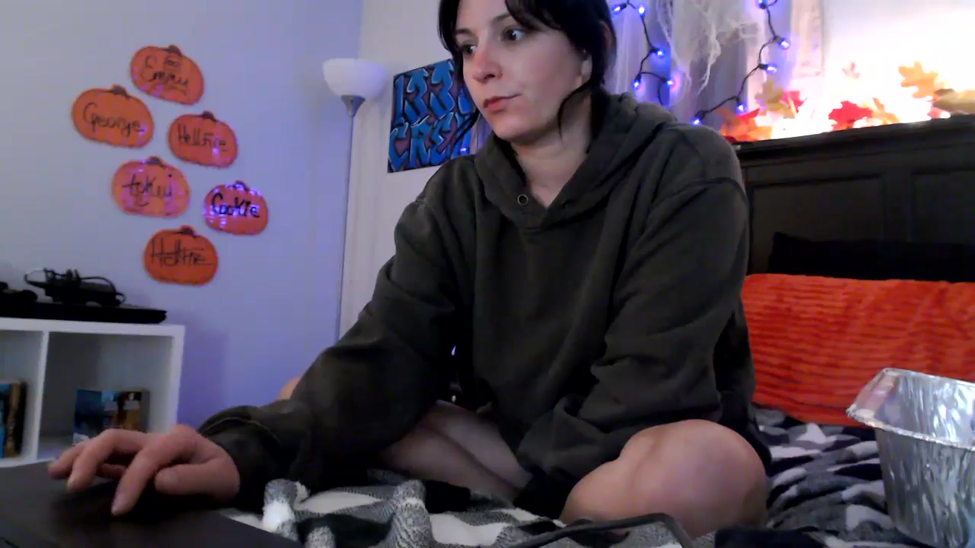 Gallery image thumbnail from EmmyLove's myfreecams stream on, 10/16/2025, 07:04 image 2 of 20