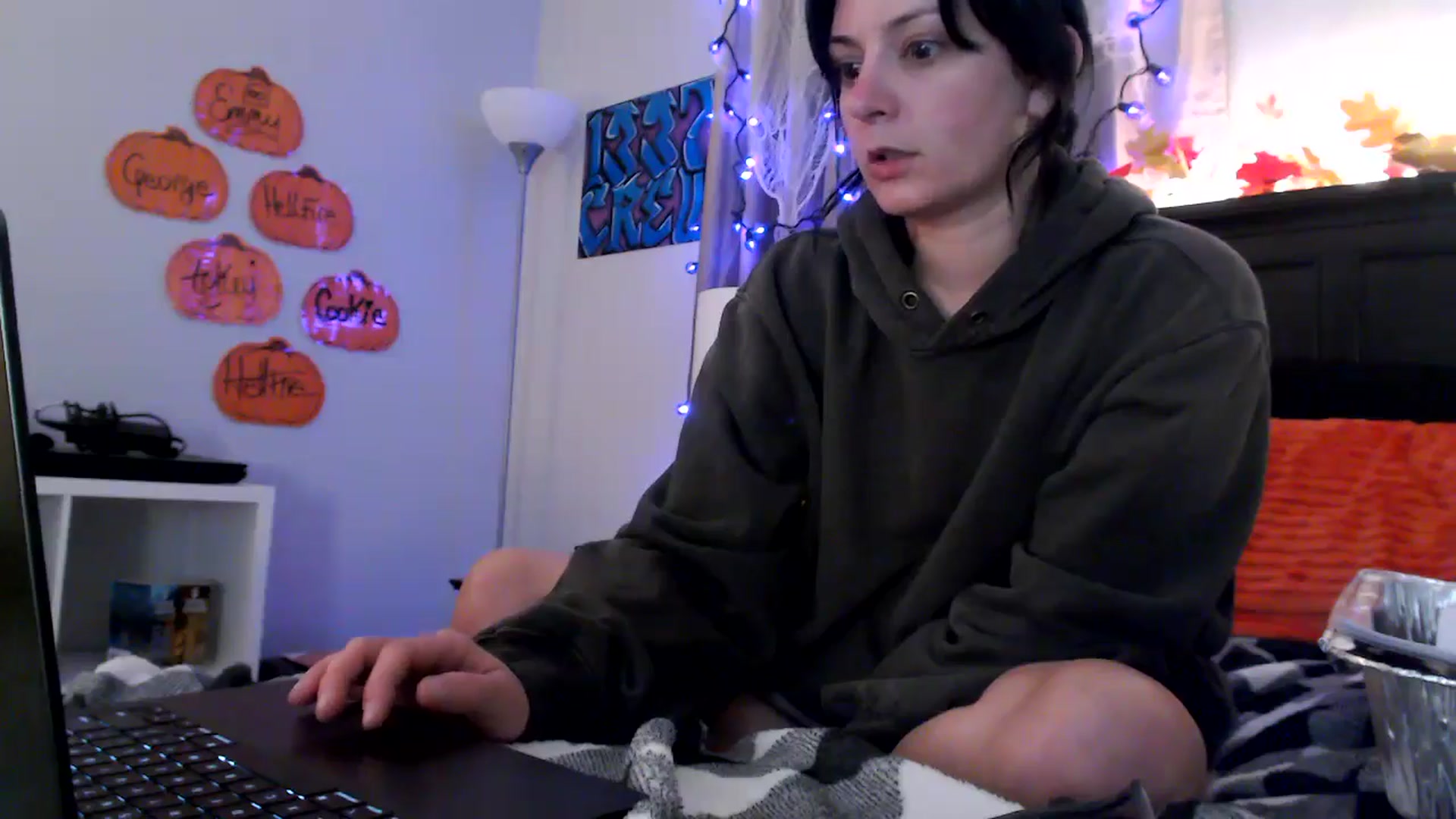 Gallery image thumbnail from EmmyLove's myfreecams stream on, 10/16/2025, 07:04 image 7 of 20