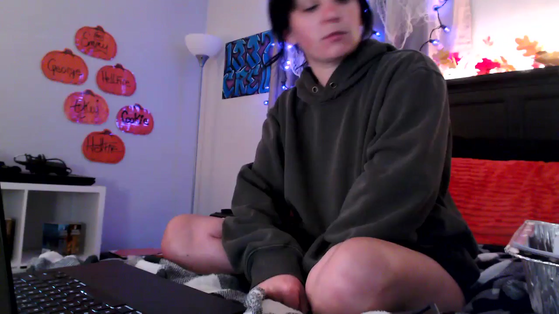 Gallery image thumbnail from EmmyLove's myfreecams stream on, 10/16/2025, 07:04 image 8 of 20