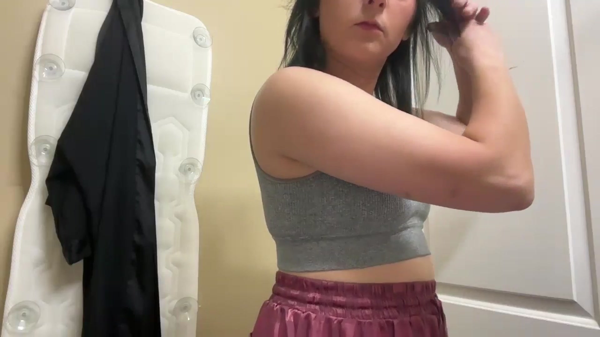 Gallery image thumbnail from EmmyLove's myfreecams stream on, 10/18/2025, 05:19 image 13 of 20