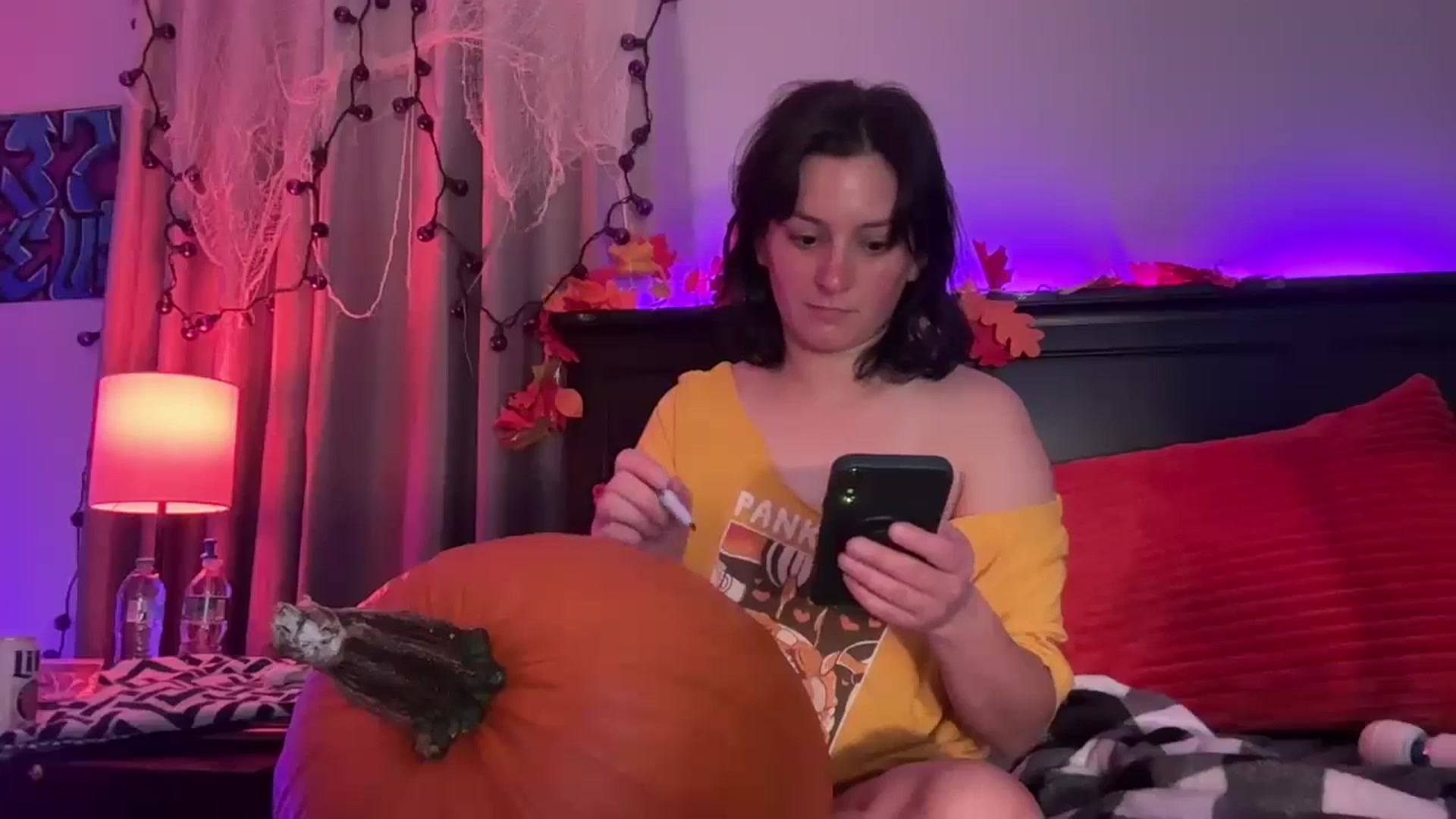 Gallery image thumbnail from EmmyLove's myfreecams stream on, 10/25/2025, 07:54 image 3 of 20