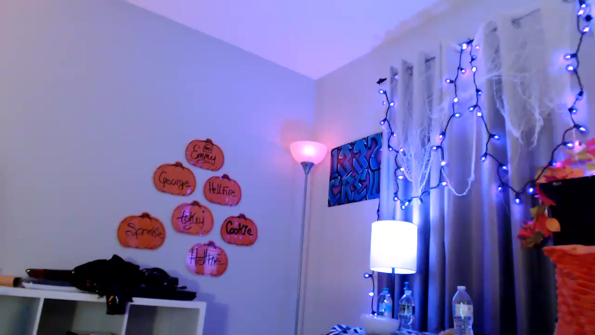 Gallery image thumbnail from EmmyLove's myfreecams stream on, 11/01/2025, 06:09 image 17 of 20