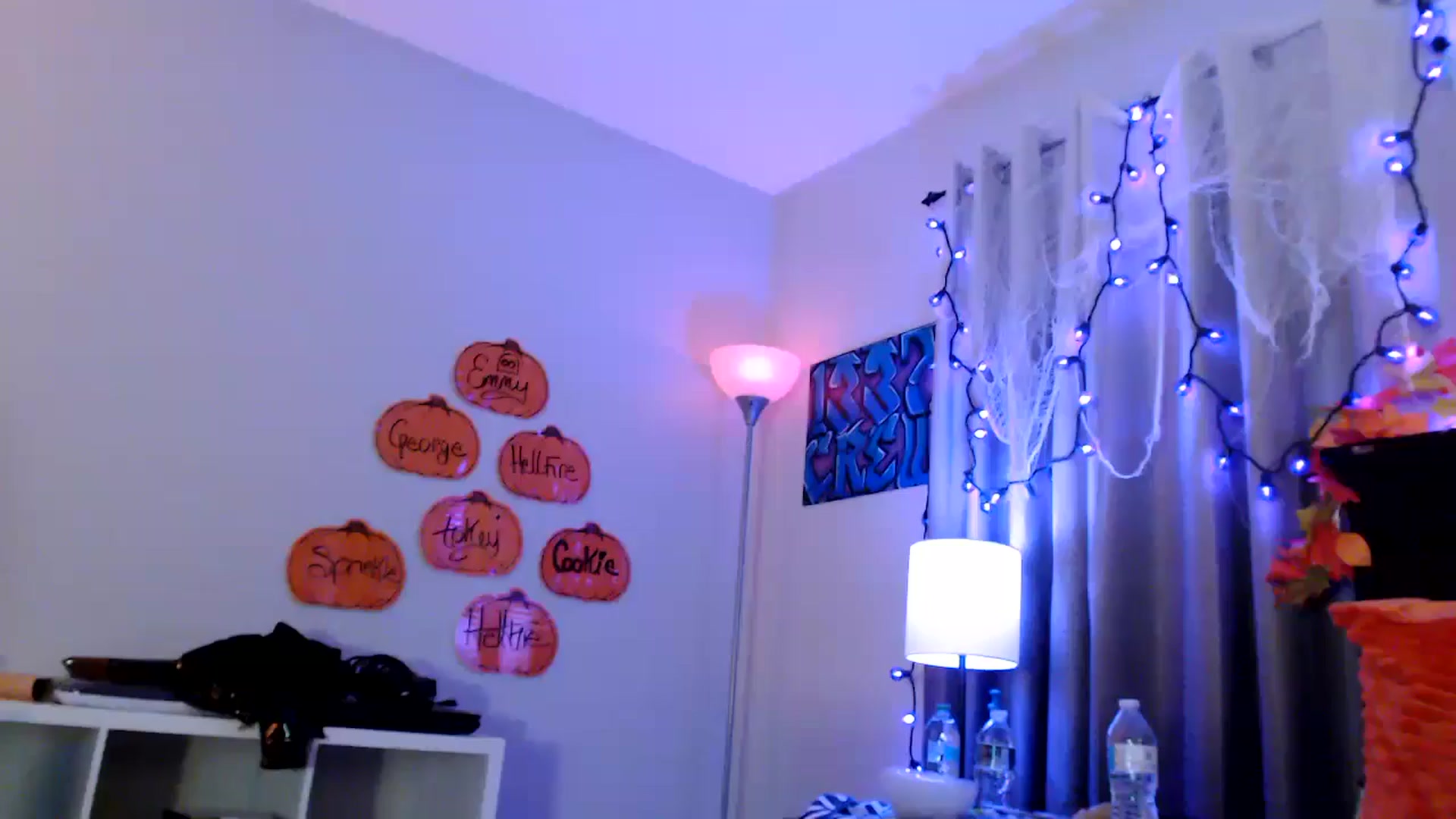 Gallery image thumbnail from EmmyLove's myfreecams stream on, 11/01/2025, 06:09 image 16 of 20