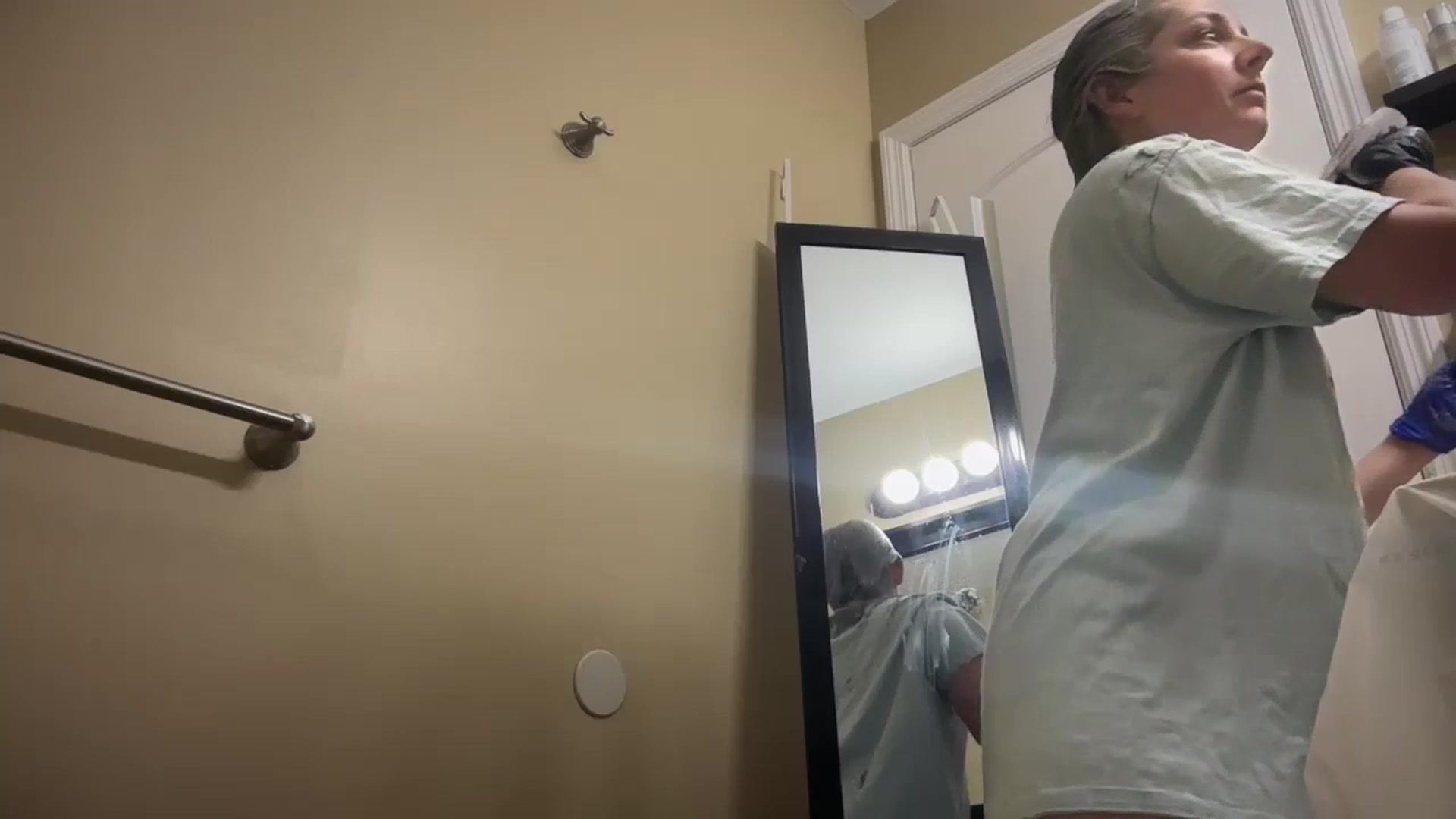 Gallery image thumbnail from EmmyLove's myfreecams stream on, 11/26/2025, 06:56 image 3 of 20
