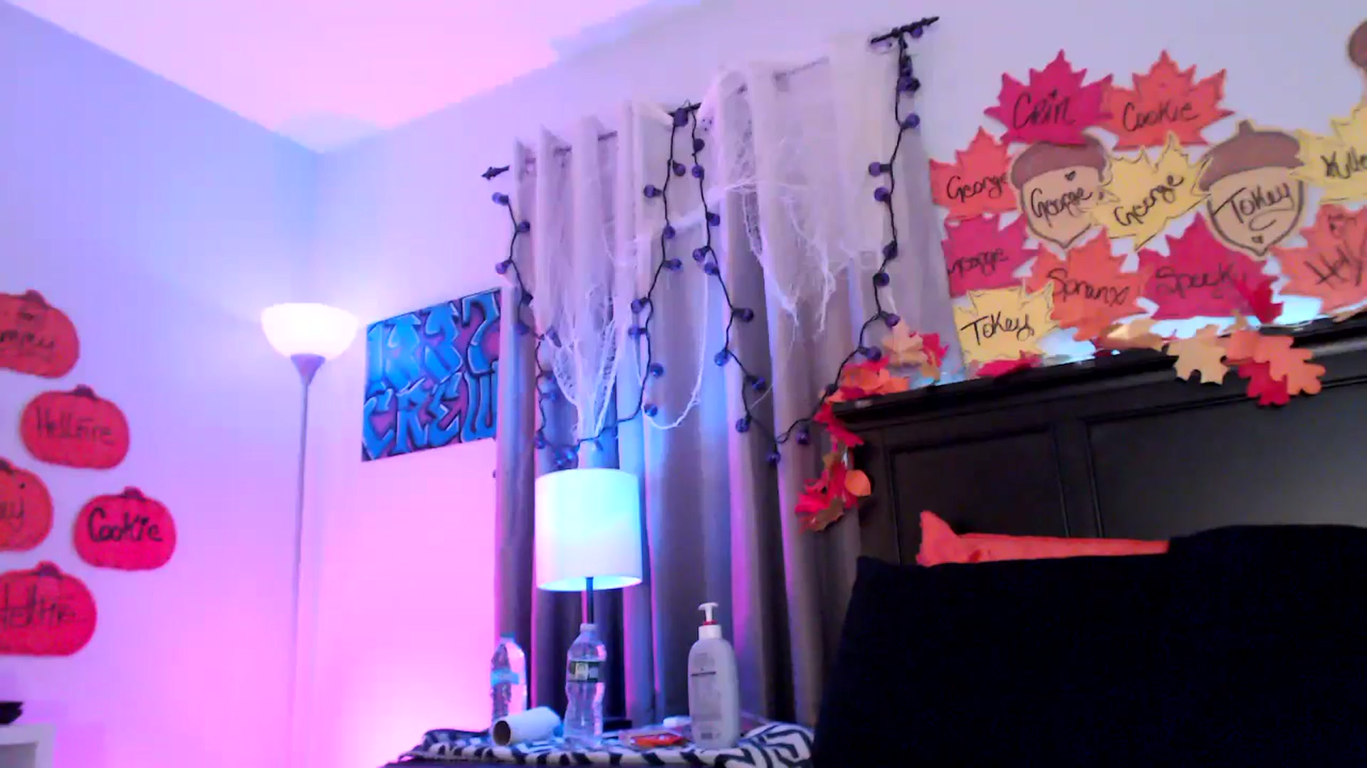 Gallery image thumbnail from EmmyLove's myfreecams stream on, 12/02/2025, 08:28 image 5 of 20
