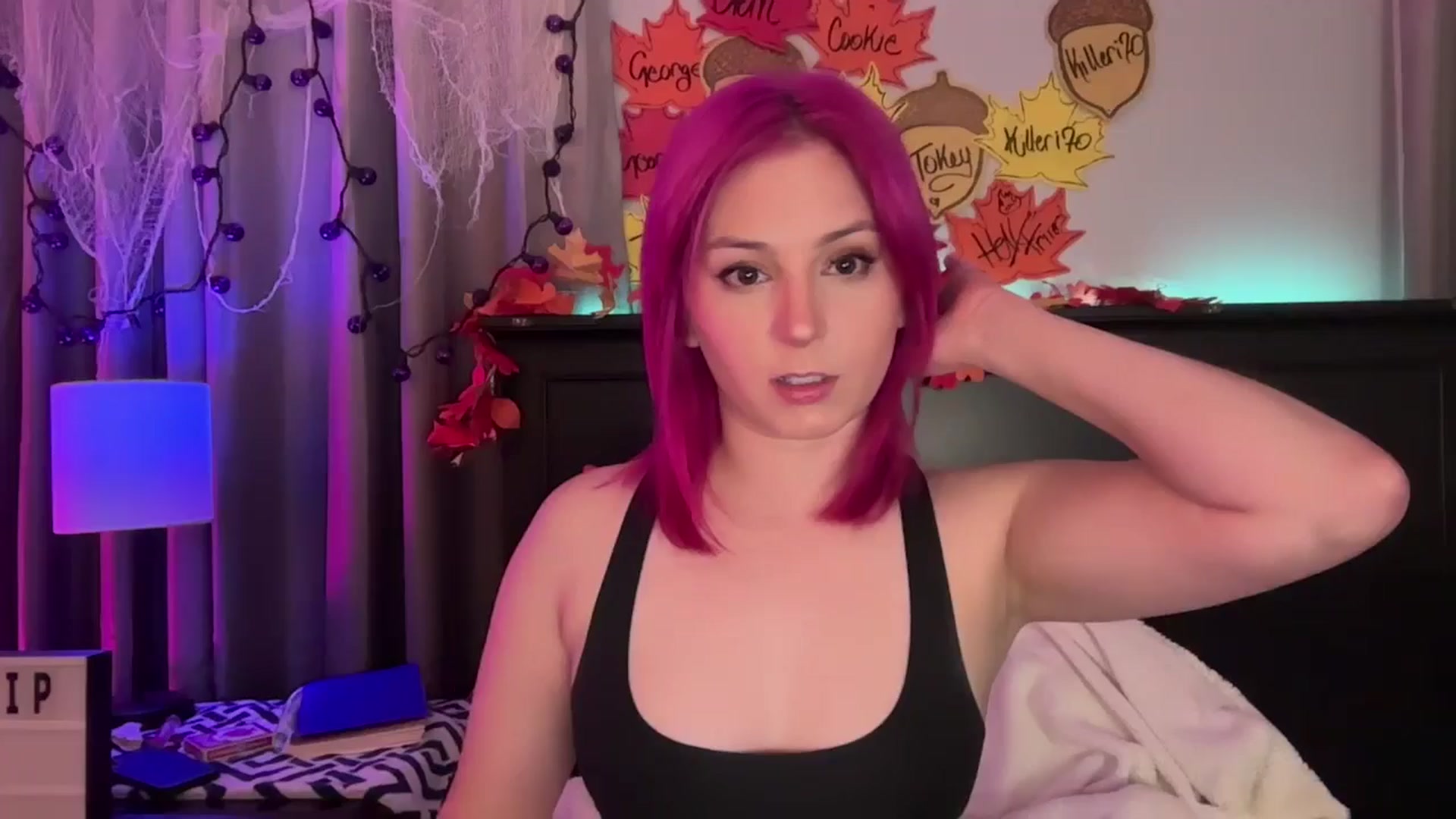 Gallery image thumbnail from EmmyLove's myfreecams stream on, 12/07/2025, 06:28 image 3 of 20