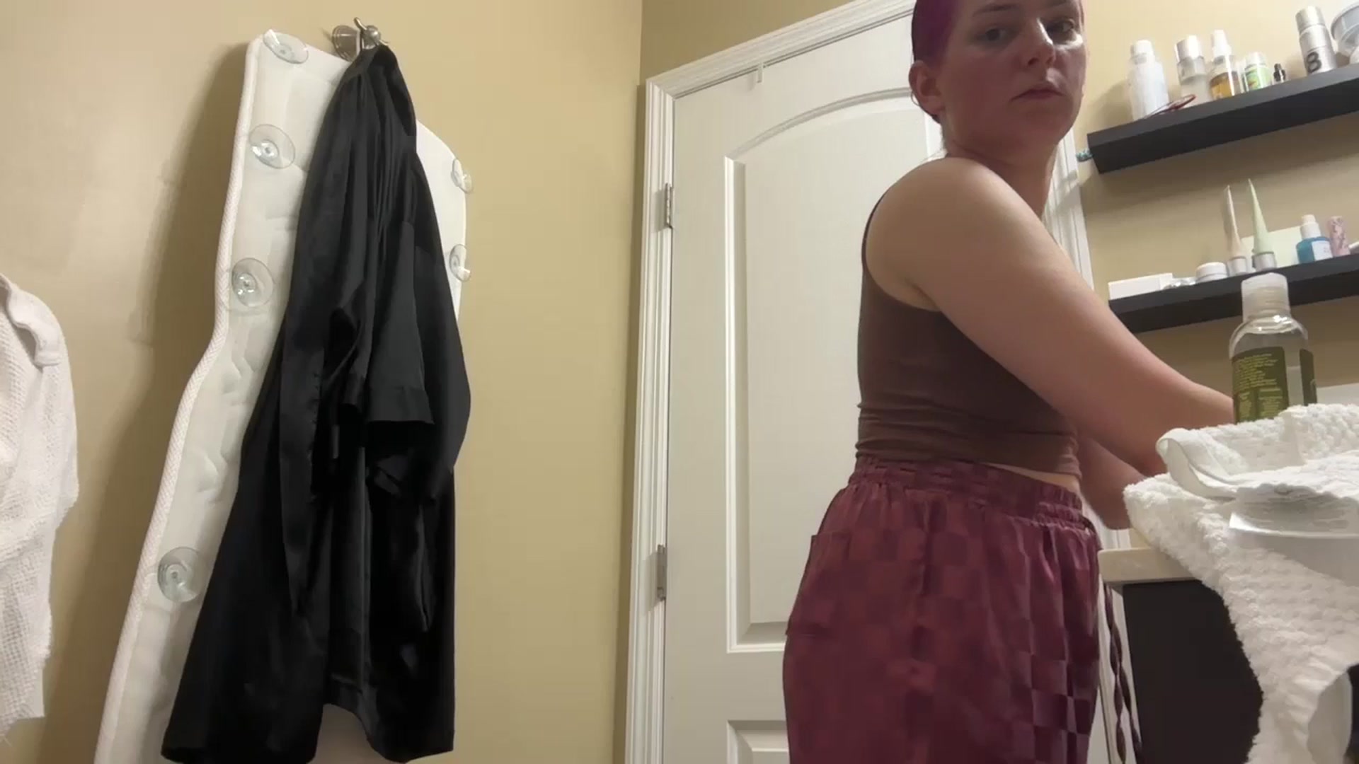 Gallery image thumbnail from EmmyLove's myfreecams stream on, 12/09/2025, 06:31 image 12 of 20