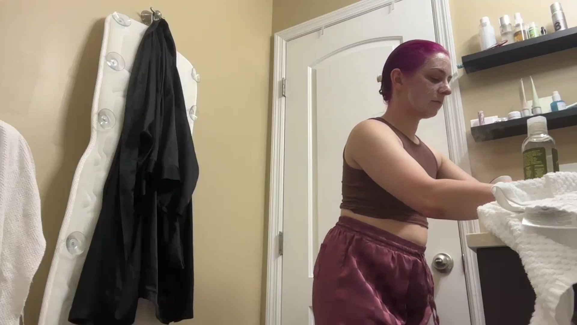 Gallery image thumbnail from EmmyLove's myfreecams stream on, 12/09/2025, 06:31 image 20 of 20