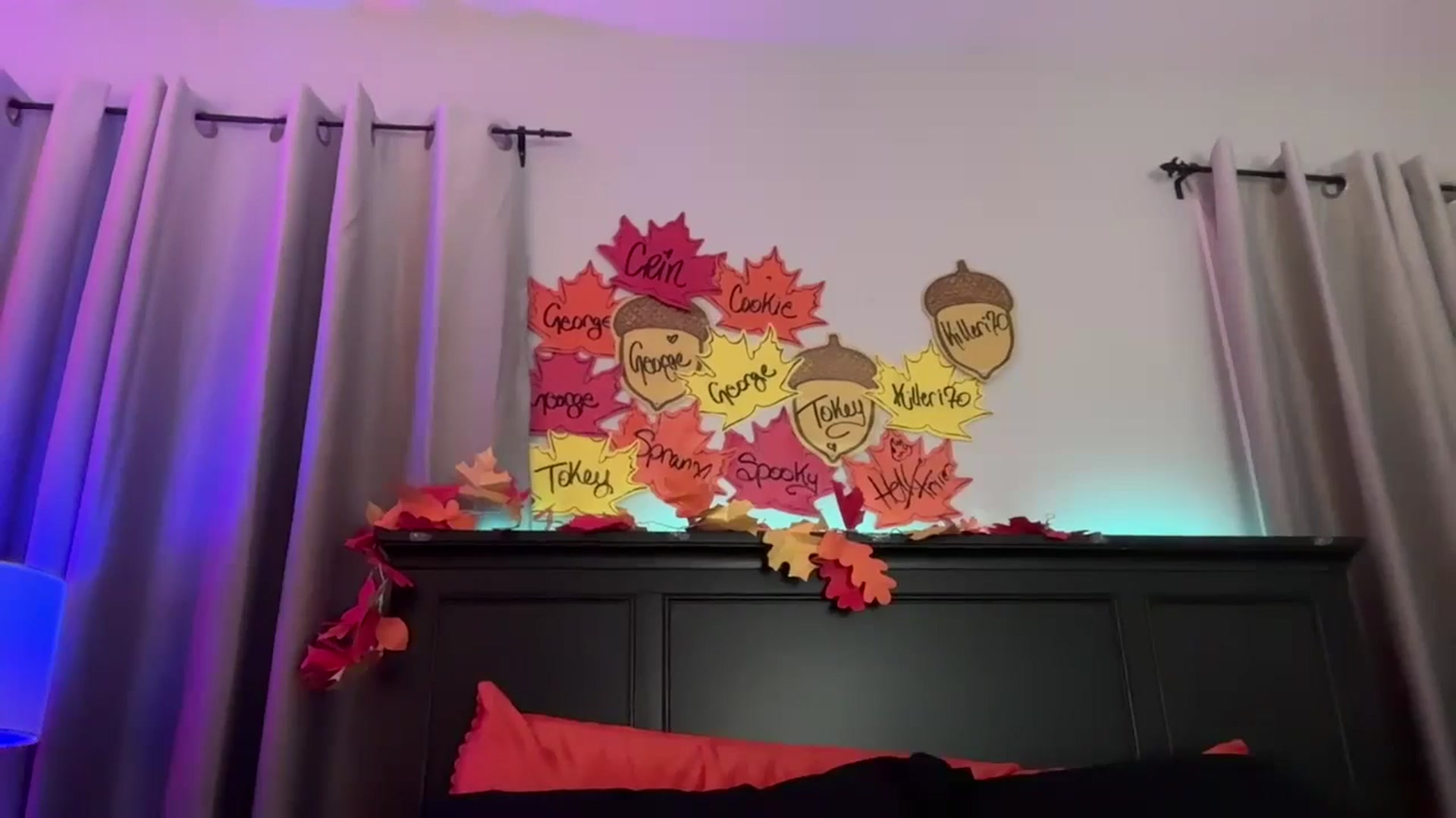 Gallery image thumbnail from EmmyLove's myfreecams stream on, 12/16/2025, 07:39 image 20 of 20