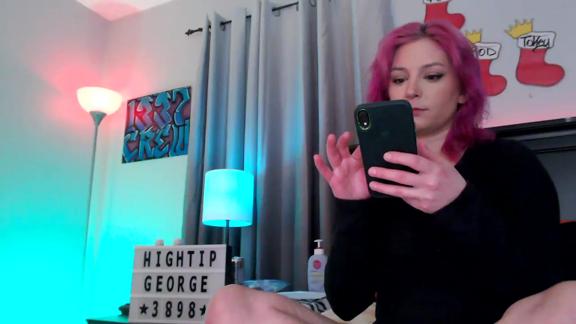 Gallery image thumbnail from EmmyLove's myfreecams stream on, 12/19/2025, 04:56 image 8 of 20