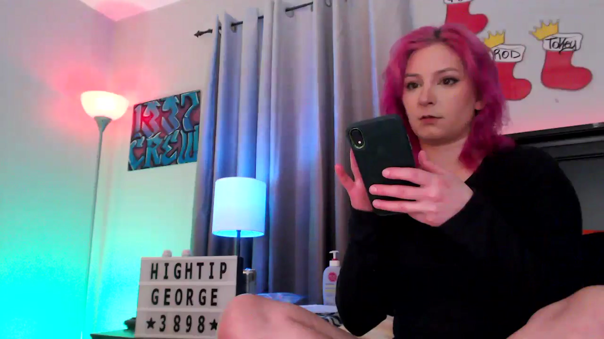 Gallery image thumbnail from EmmyLove's myfreecams stream on, 12/19/2025, 04:56 image 9 of 20