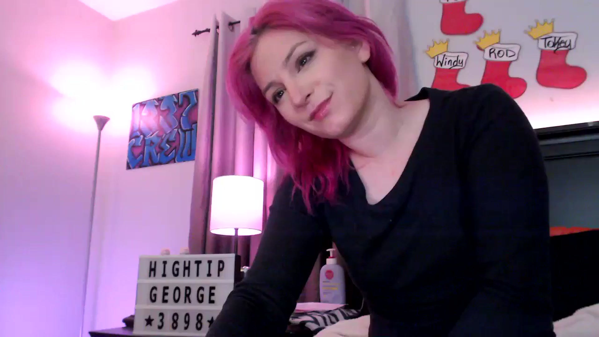 Gallery image thumbnail from EmmyLove's myfreecams stream on, 12/19/2025, 04:56 image 20 of 20