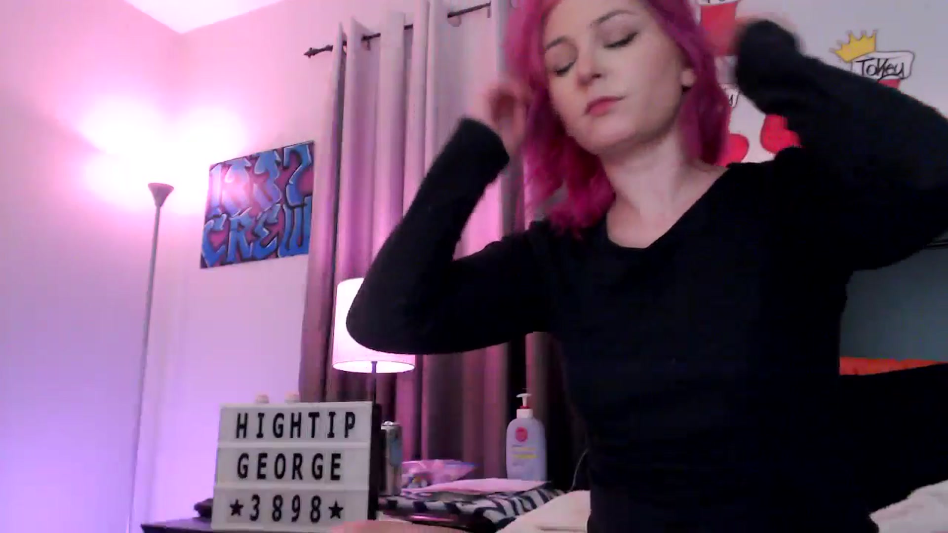Gallery image thumbnail from EmmyLove's myfreecams stream on, 12/19/2025, 04:56 image 15 of 20