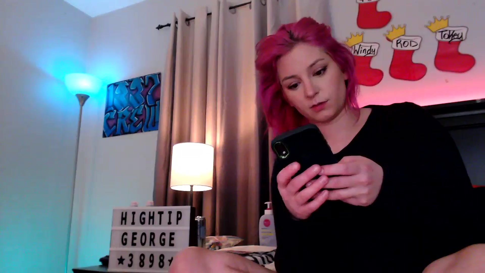 Gallery image thumbnail from EmmyLove's myfreecams stream on, 12/19/2025, 04:56 image 12 of 20