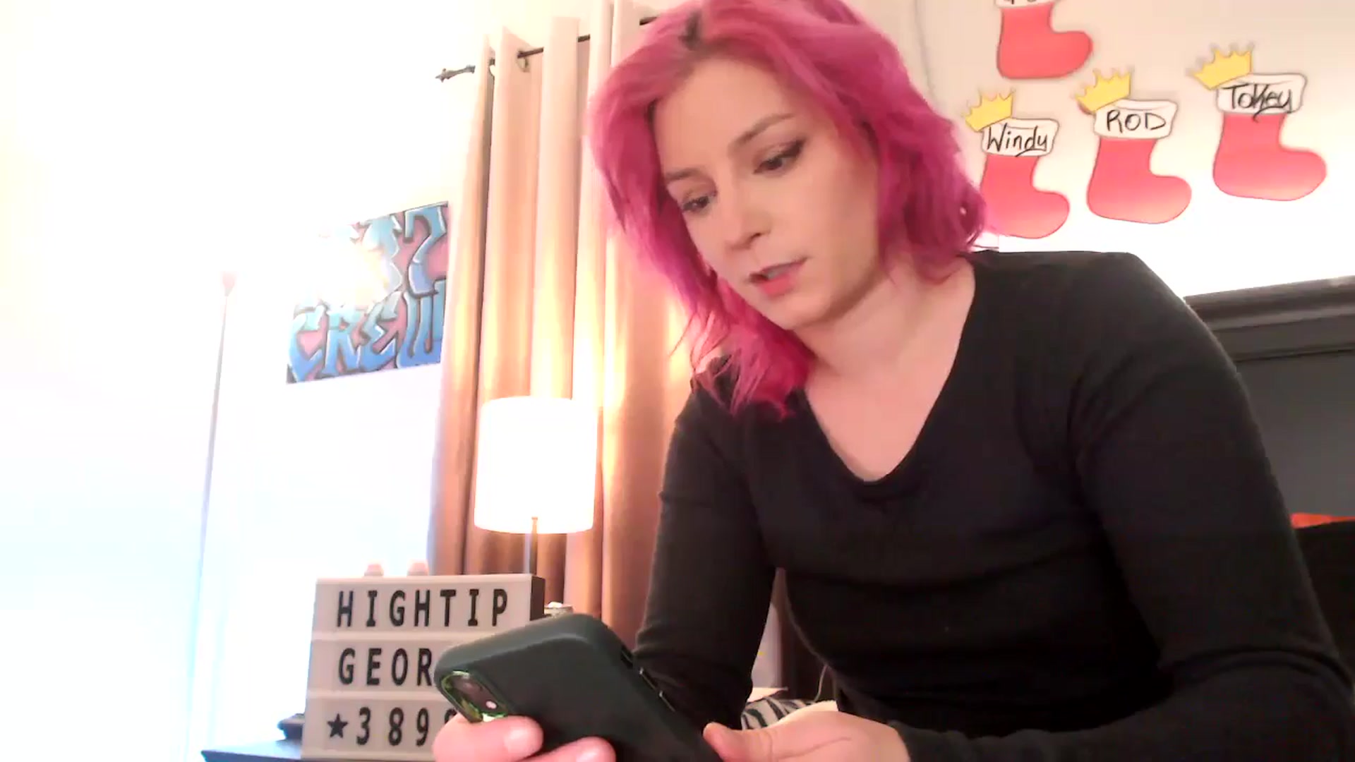 Gallery image thumbnail from EmmyLove's myfreecams stream on, 12/19/2025, 04:56 image 11 of 20