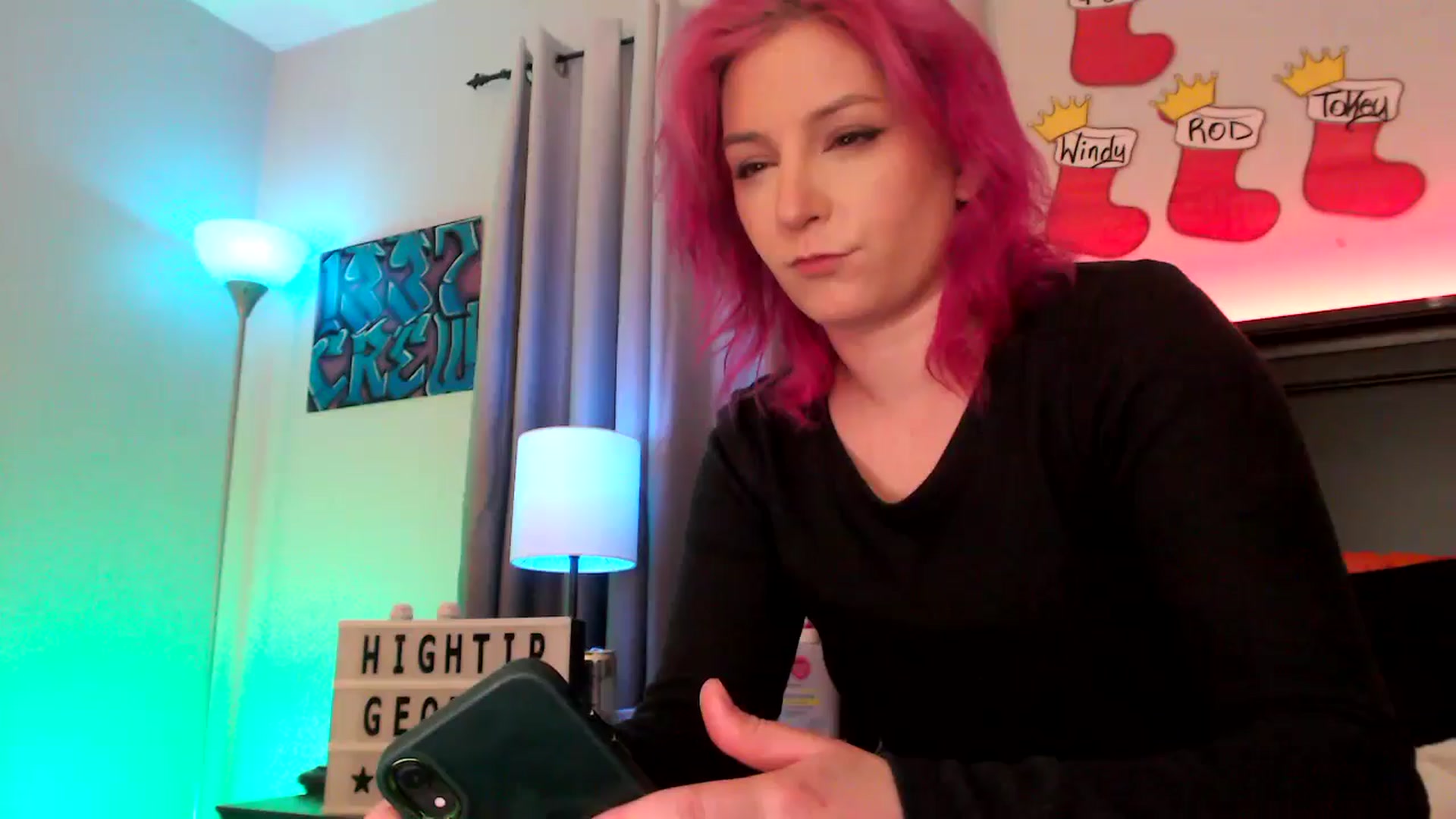 Gallery image thumbnail from EmmyLove's myfreecams stream on, 12/19/2025, 04:56 image 6 of 20