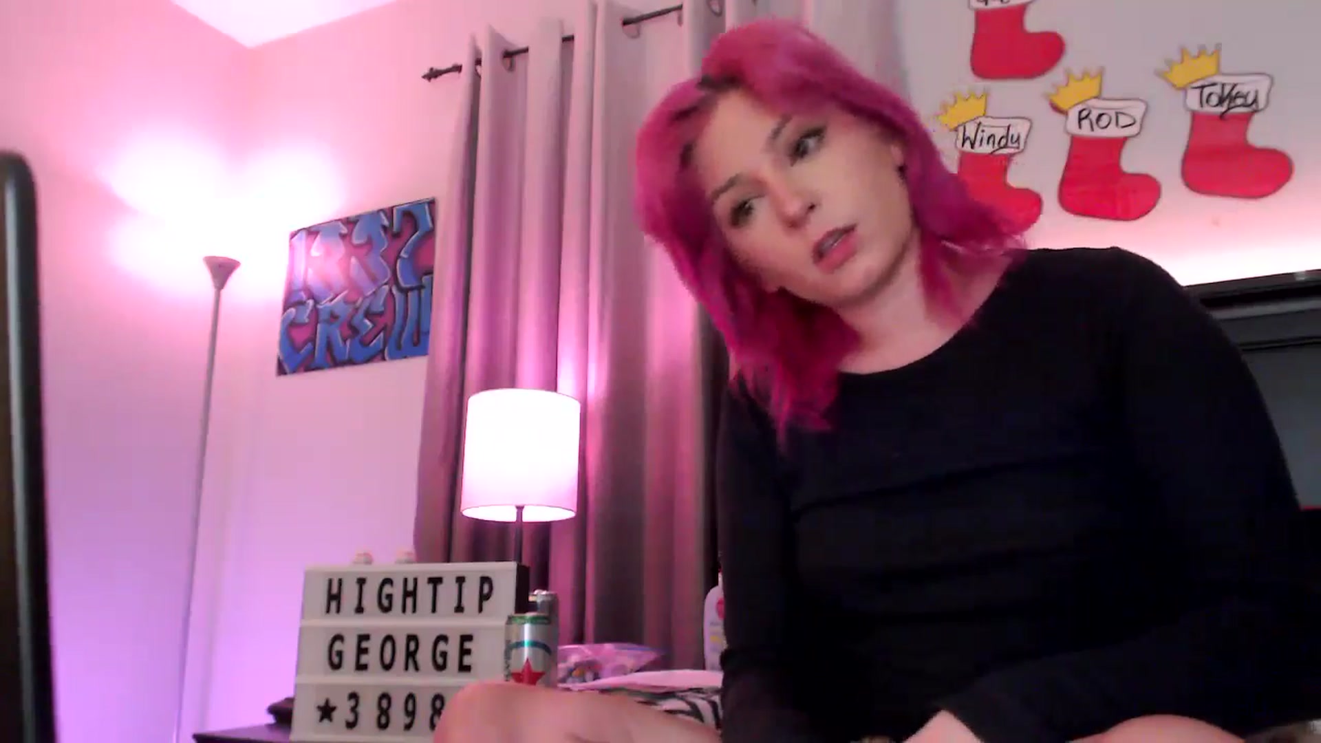 Gallery image thumbnail from EmmyLove's myfreecams stream on, 12/19/2025, 06:28 image 6 of 20