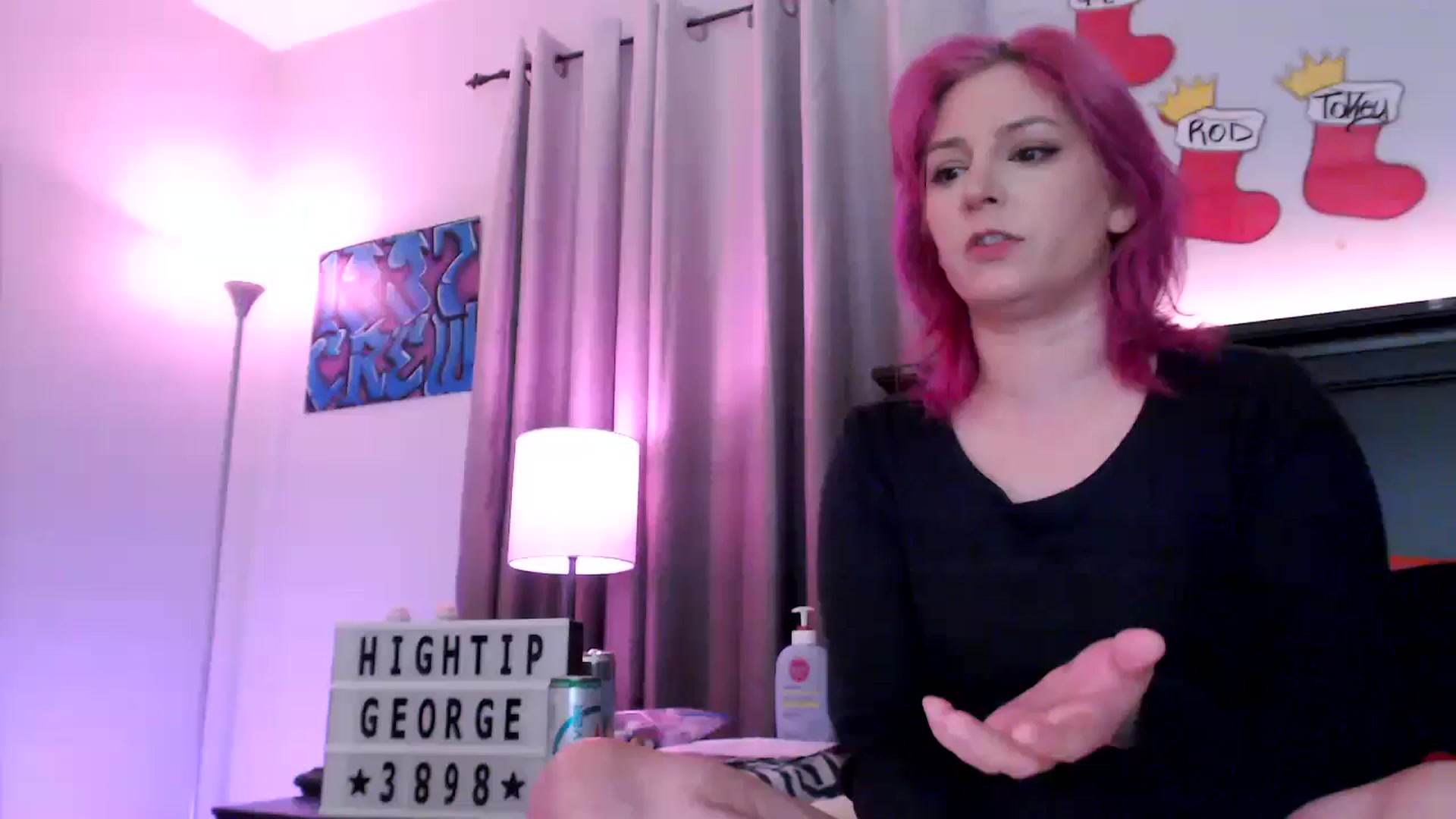 Gallery image thumbnail from EmmyLove's myfreecams stream on, 12/19/2025, 06:28 image 14 of 20