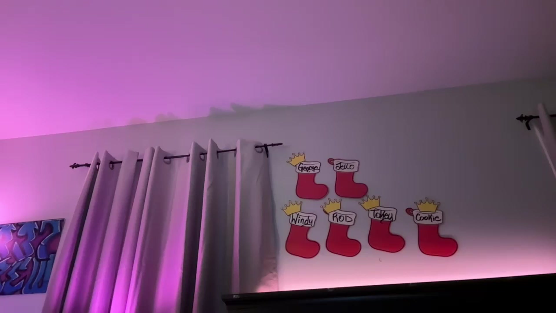 Gallery image thumbnail from EmmyLove's myfreecams stream on, 12/23/2025, 07:41 image 1 of 20
