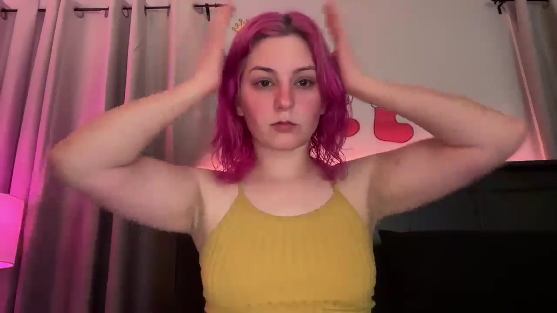 Gallery image thumbnail from EmmyLove's myfreecams stream on, 12/23/2025, 07:41 image 2 of 20