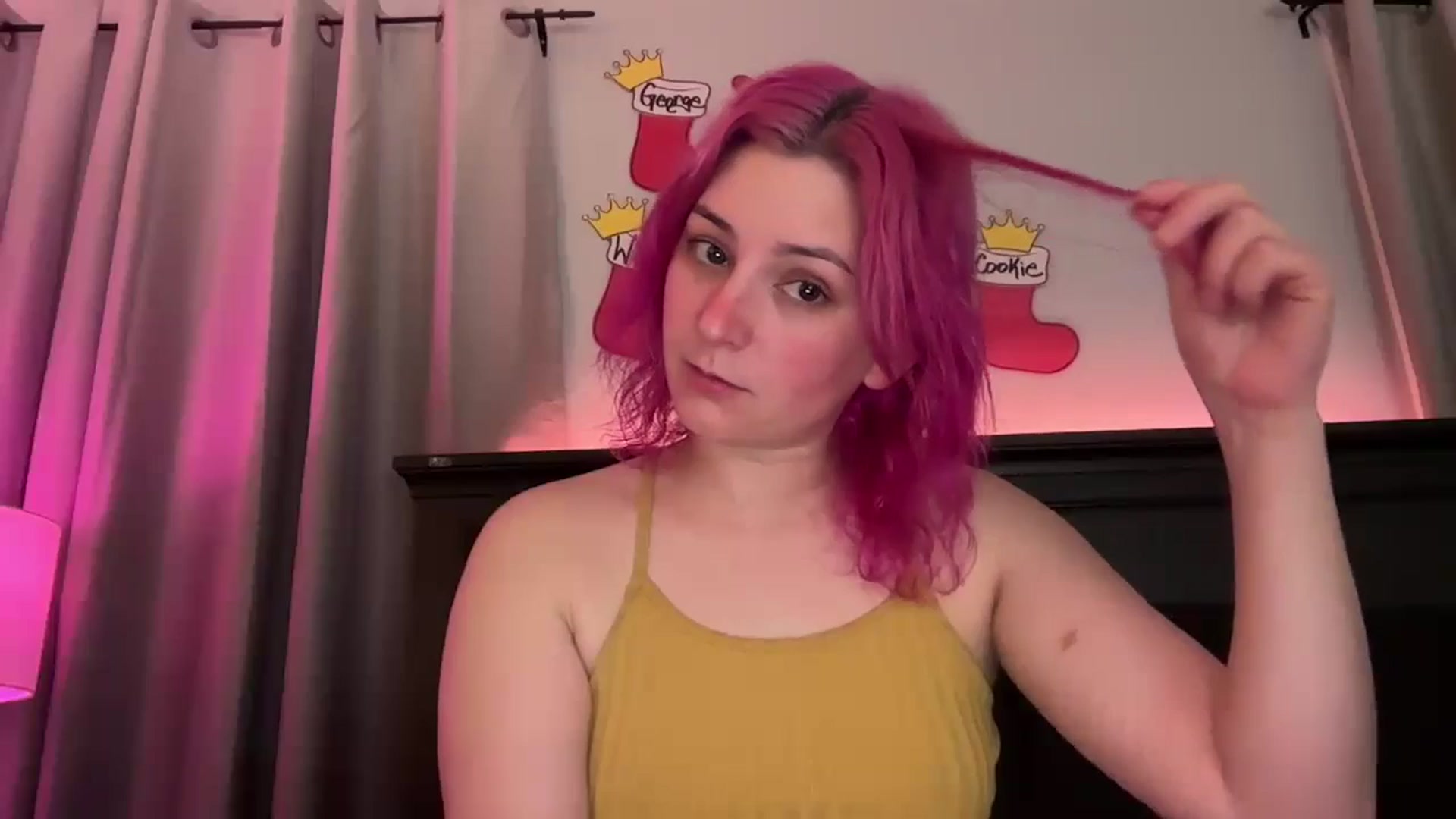 Gallery image thumbnail from EmmyLove's myfreecams stream on, 12/23/2025, 07:41 image 3 of 20
