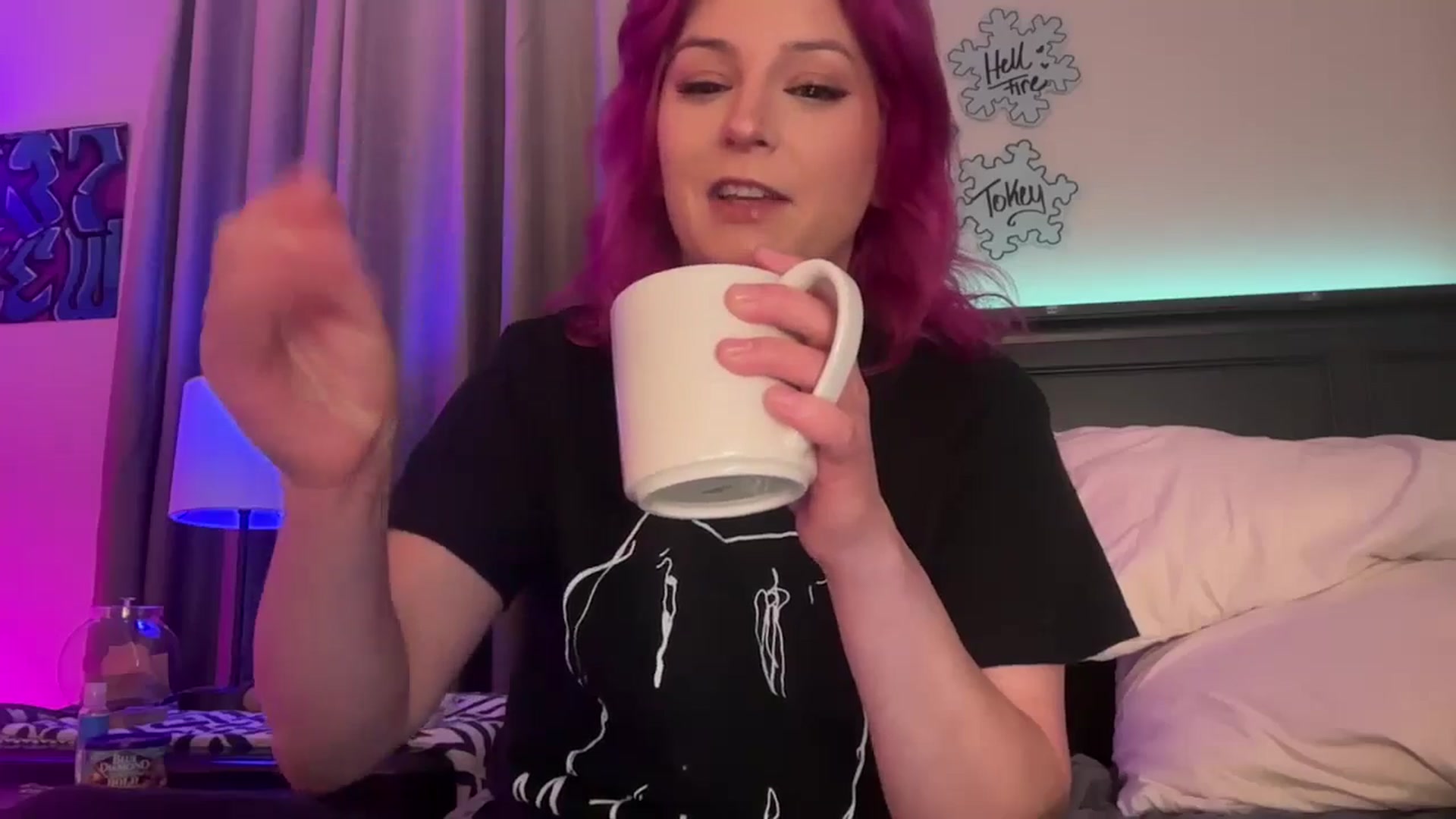 Gallery image thumbnail from EmmyLove's myfreecams stream on, 01/11/2026, 07:30 image 6 of 20