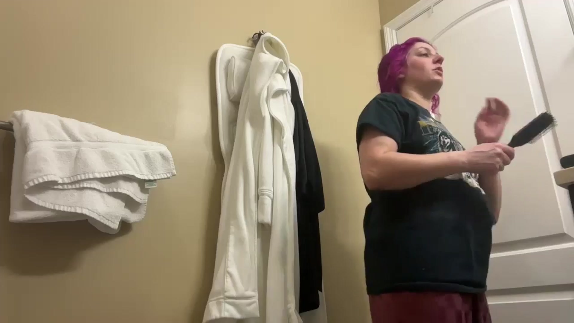 Gallery image thumbnail from EmmyLove's myfreecams stream on, 01/16/2026, 07:00 image 11 of 20