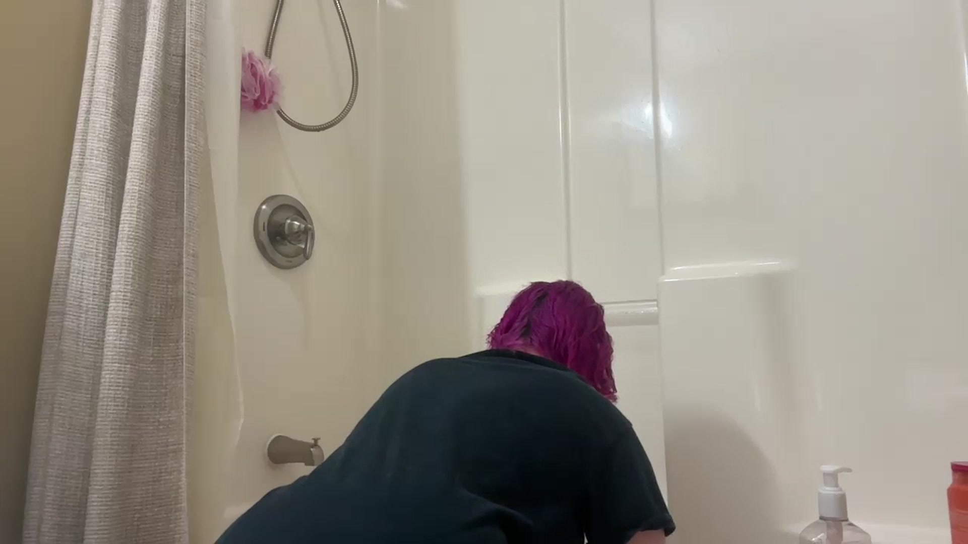 Gallery image thumbnail from EmmyLove's myfreecams stream on, 01/16/2026, 07:00 image 14 of 20