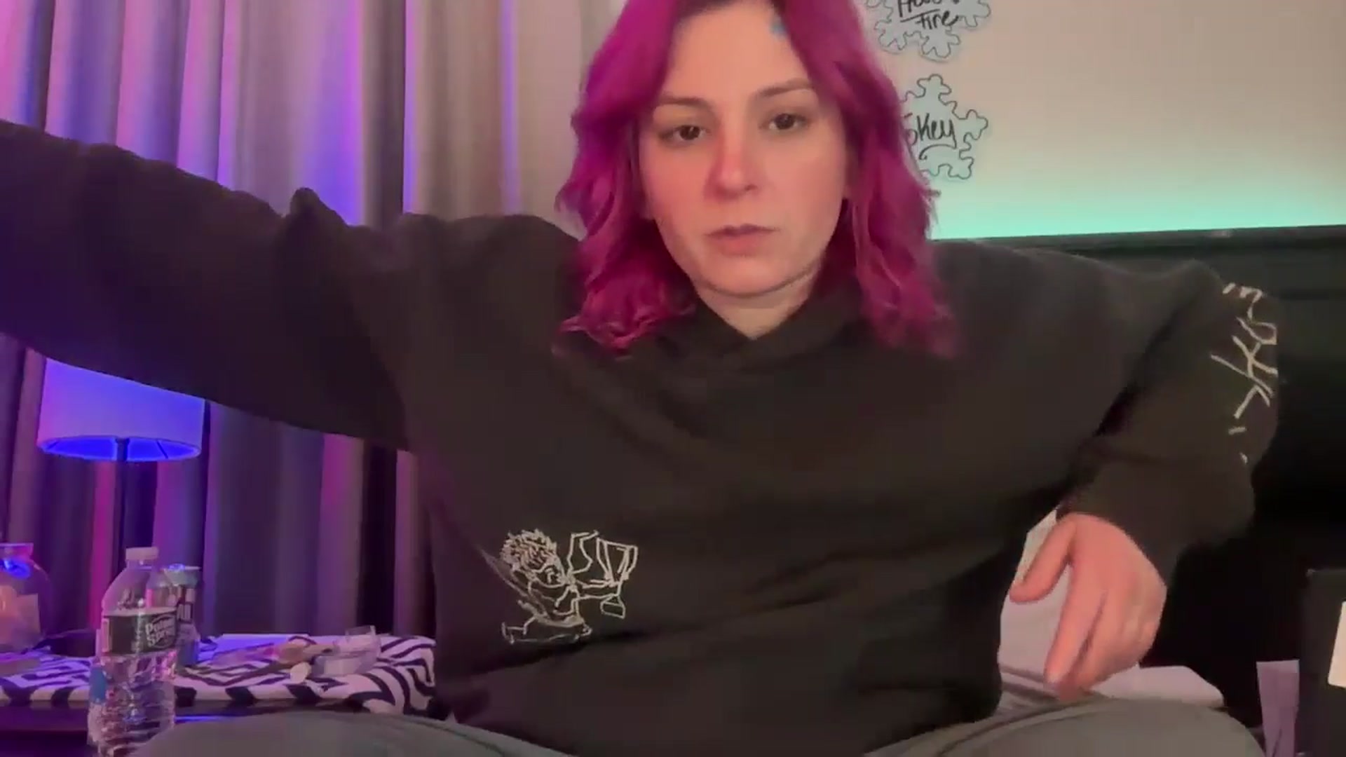 Gallery image thumbnail from EmmyLove's myfreecams stream on, 01/17/2026, 07:10 image 7 of 20