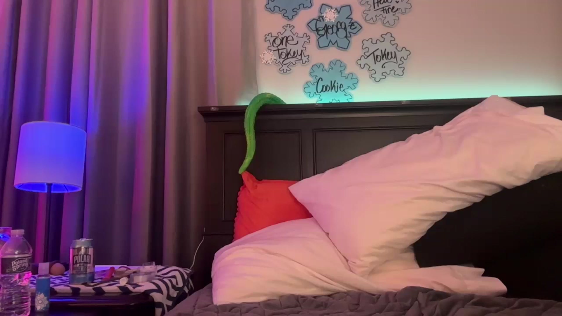 Gallery image thumbnail from EmmyLove's myfreecams stream on, 01/17/2026, 07:10 image 10 of 20