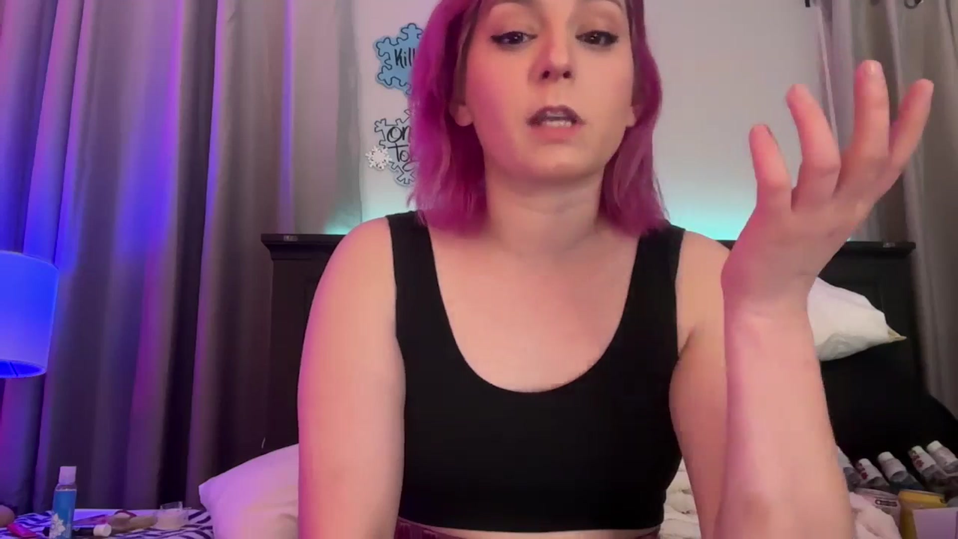 Gallery image thumbnail from EmmyLove's myfreecams stream on, 01/29/2026, 06:43 image 9 of 20