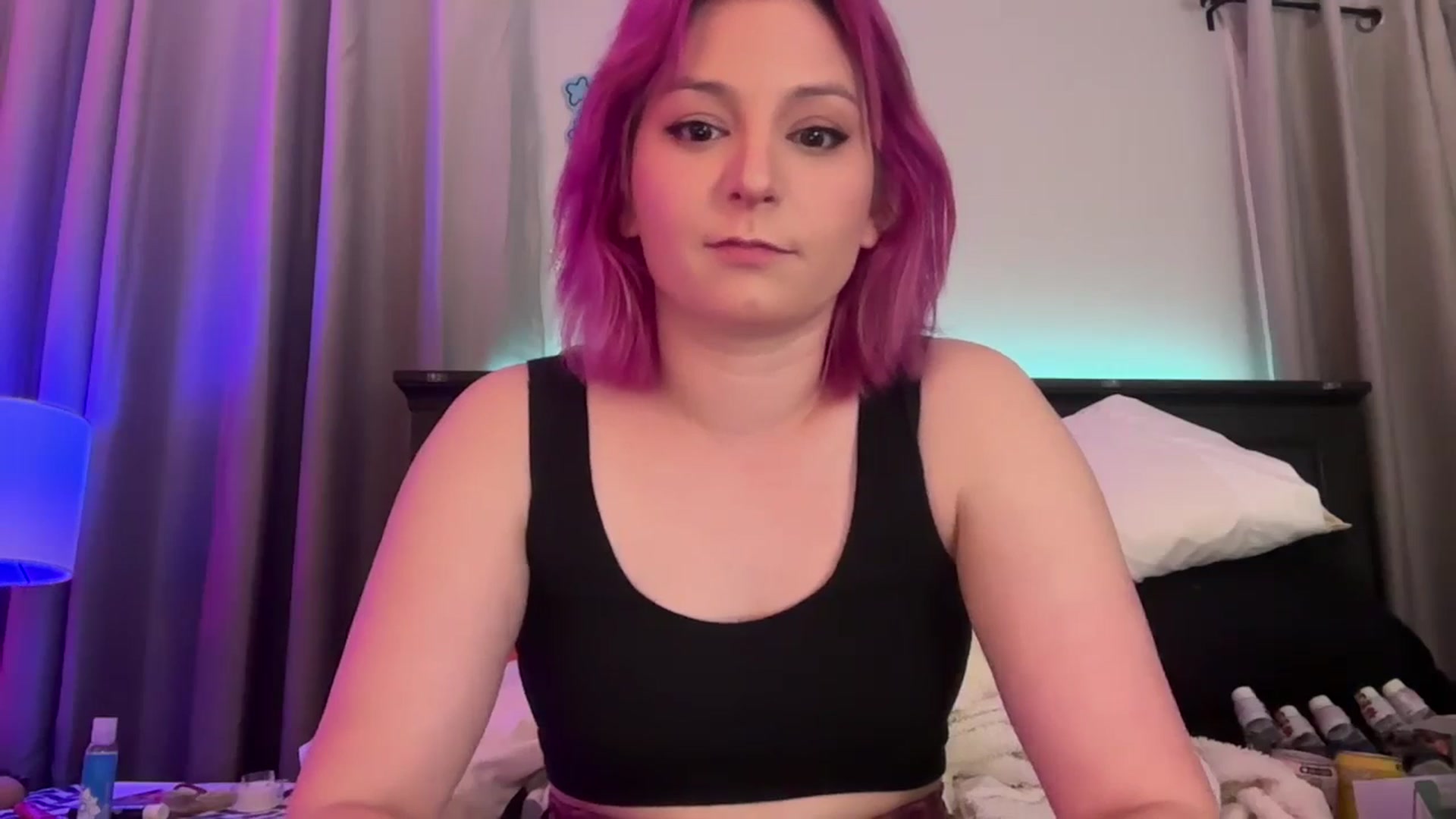 Gallery image thumbnail from EmmyLove's myfreecams stream on, 01/29/2026, 06:43 image 3 of 20