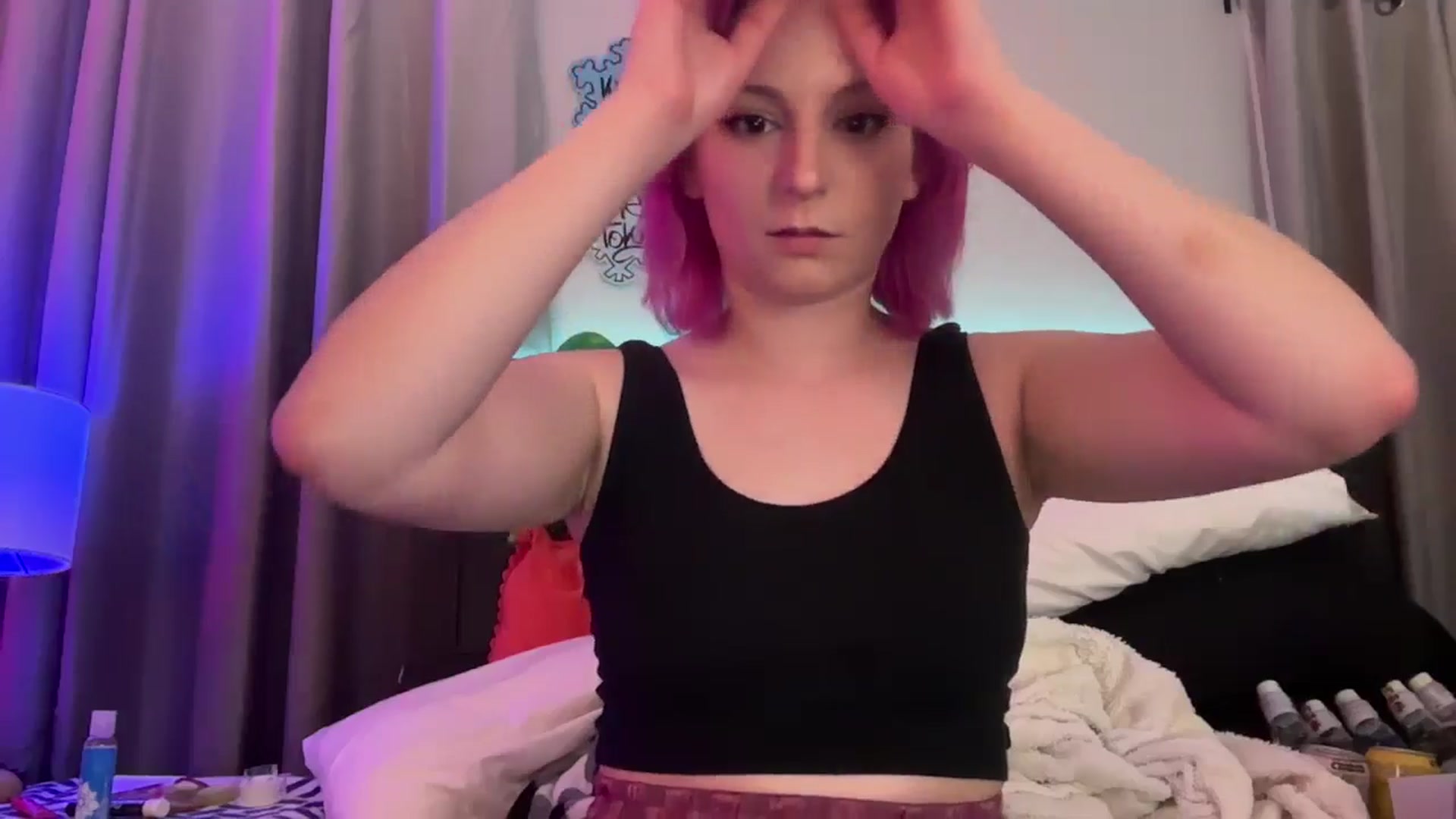 Gallery image thumbnail from EmmyLove's myfreecams stream on, 01/29/2026, 06:43 image 8 of 20