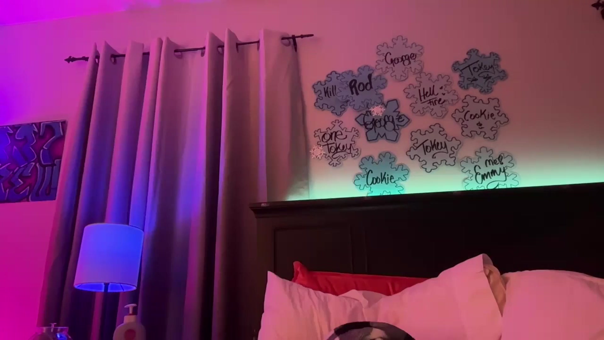 Gallery image thumbnail from EmmyLove's myfreecams stream on, 01/30/2026, 06:57 image 2 of 20