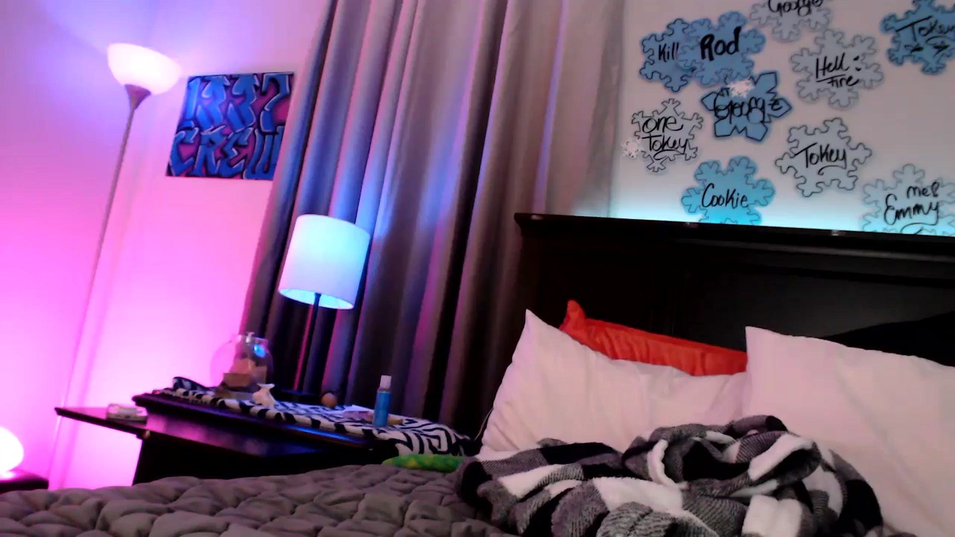 Gallery image thumbnail from EmmyLove's myfreecams stream on, 02/01/2026, 07:08 image 6 of 20