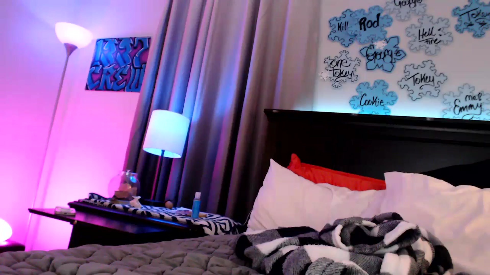 Gallery image thumbnail from EmmyLove's myfreecams stream on, 02/01/2026, 07:08 image 5 of 20