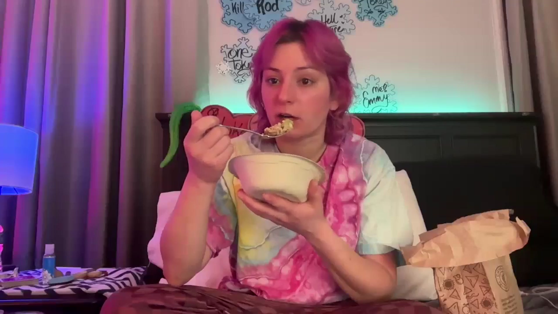 Gallery image thumbnail from EmmyLove's myfreecams stream on, 02/08/2026, 06:24 image 5 of 20