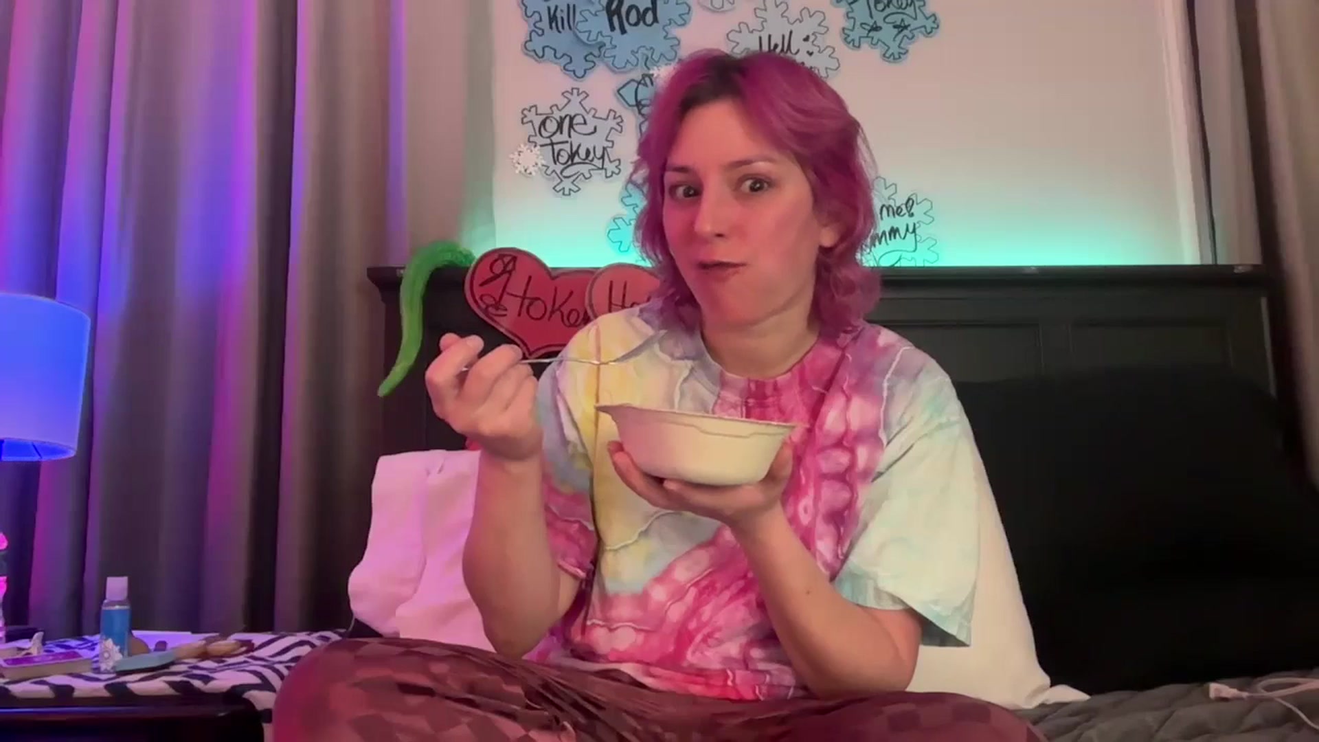 Gallery image thumbnail from EmmyLove's myfreecams stream on, 02/08/2026, 06:24 image 2 of 20