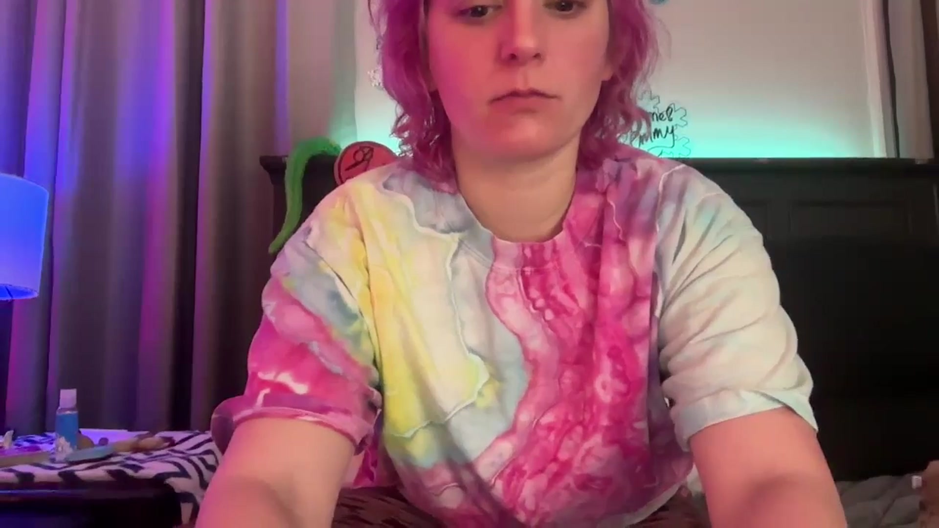 Gallery image thumbnail from EmmyLove's myfreecams stream on, 02/08/2026, 06:24 image 17 of 20