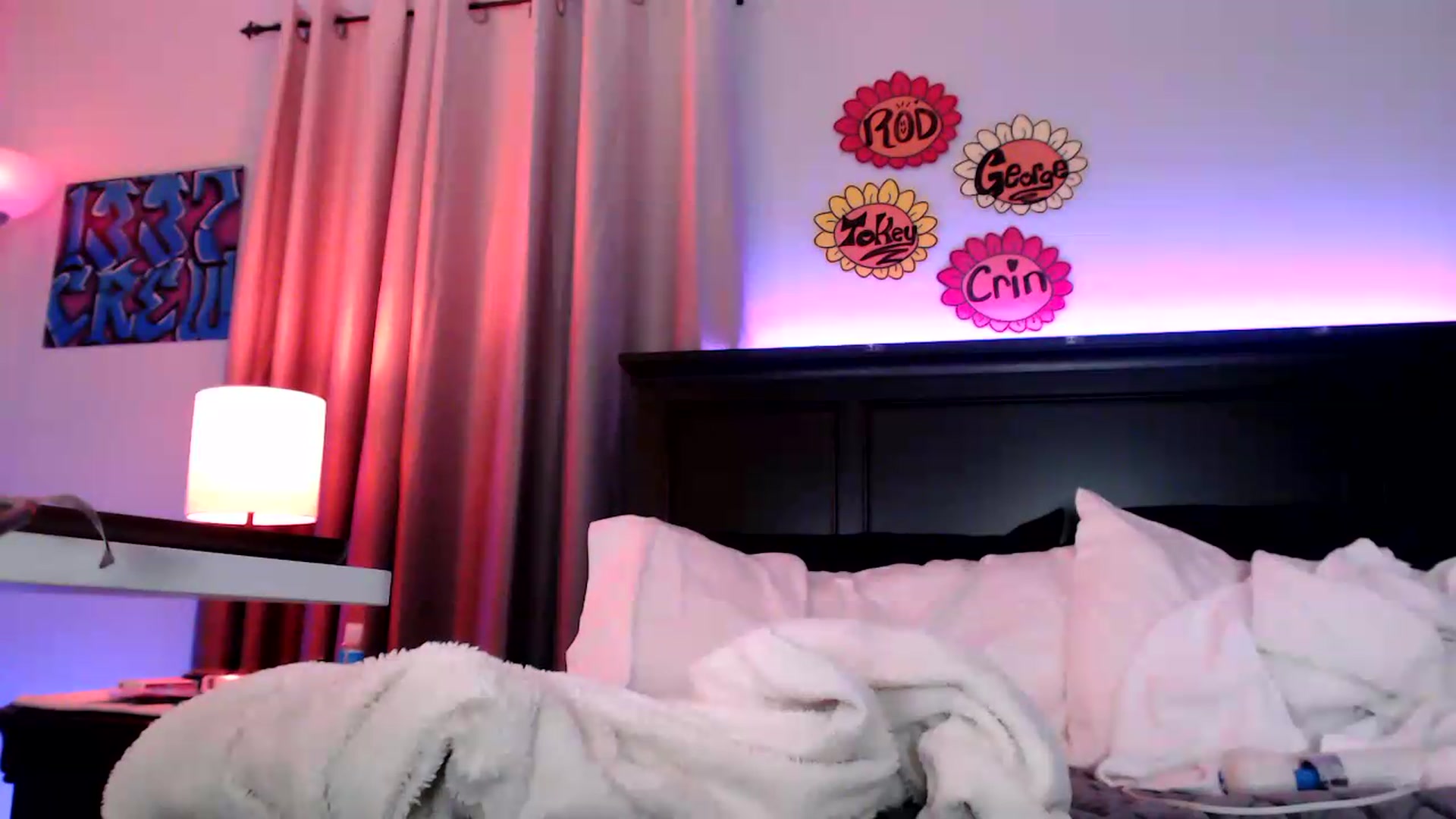 Gallery image thumbnail from EmmyLove's myfreecams stream on, 08/09/2026, 07:16 image 9 of 20