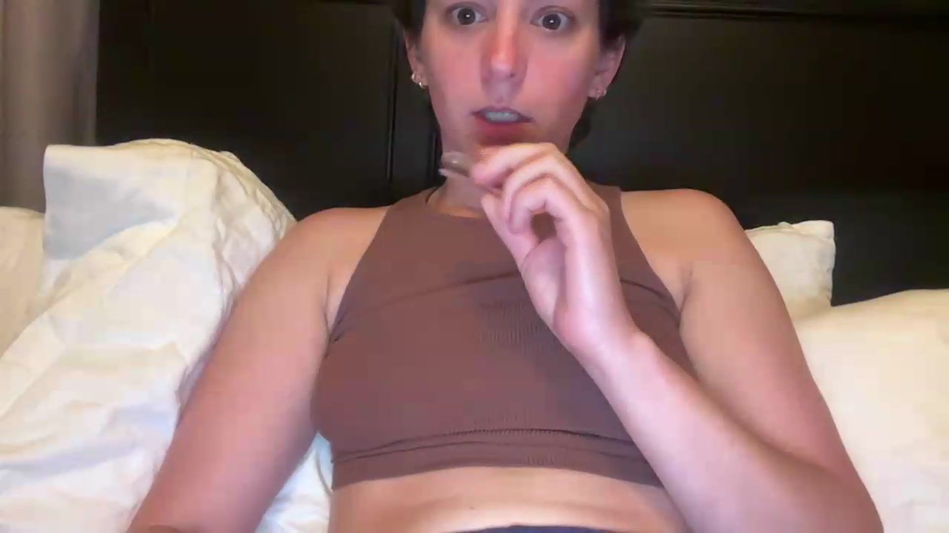 Gallery image thumbnail from EmmyLove's myfreecams stream on, 08/11/2026, 06:46 image 13 of 20